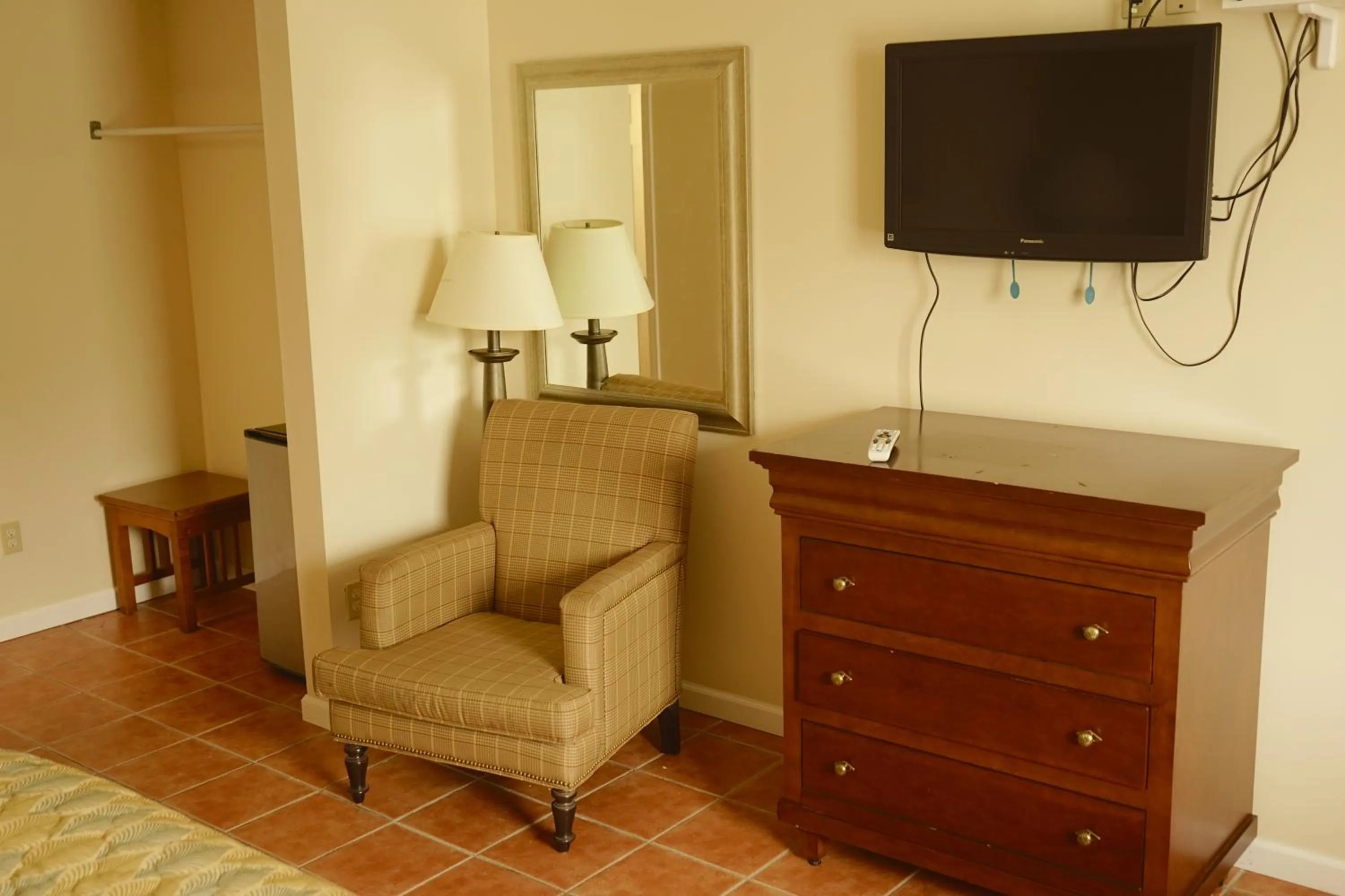 Seating area in Sea Cove Motel Ocean City