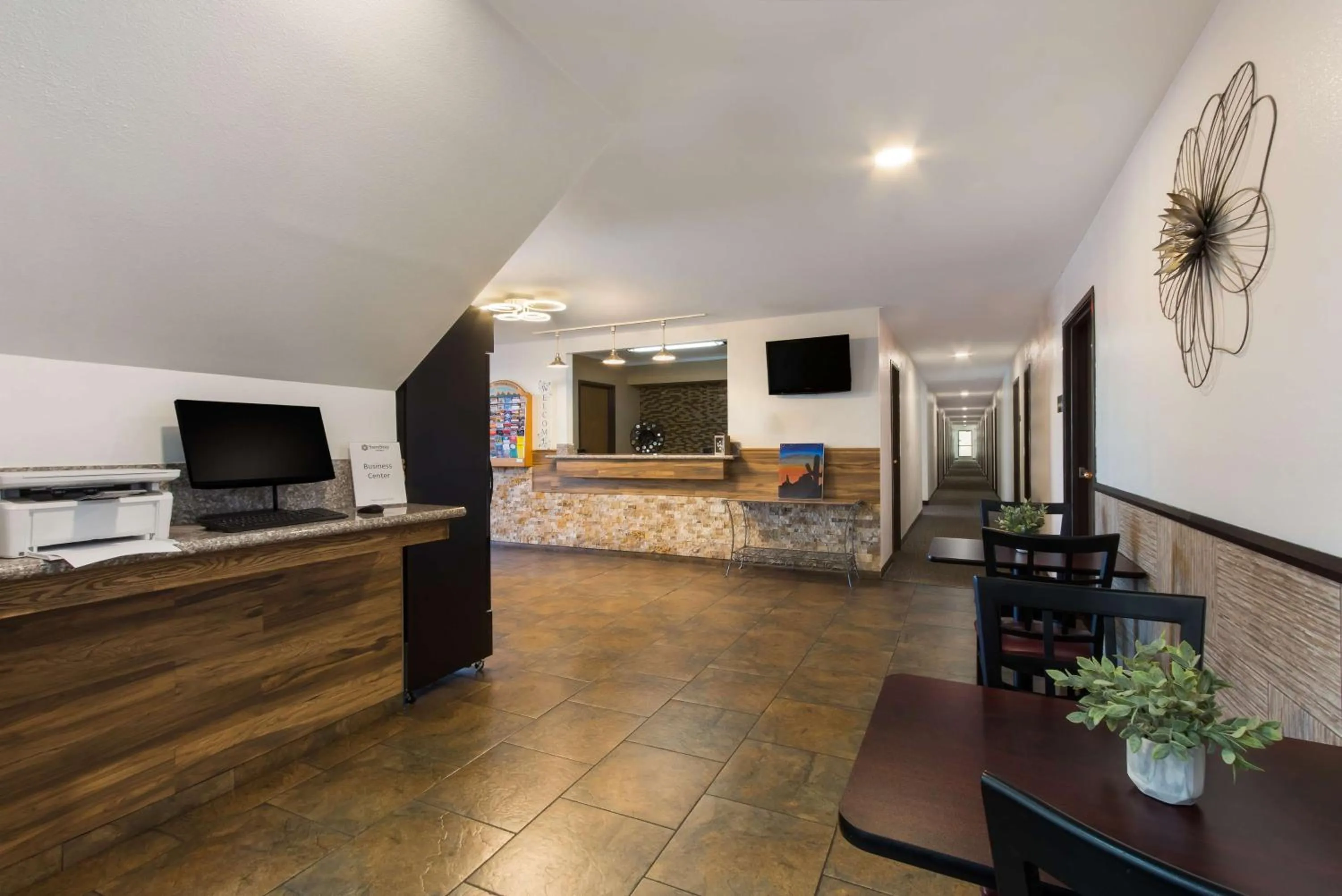 Breakfast in SureStay by Best Western Camp Verde