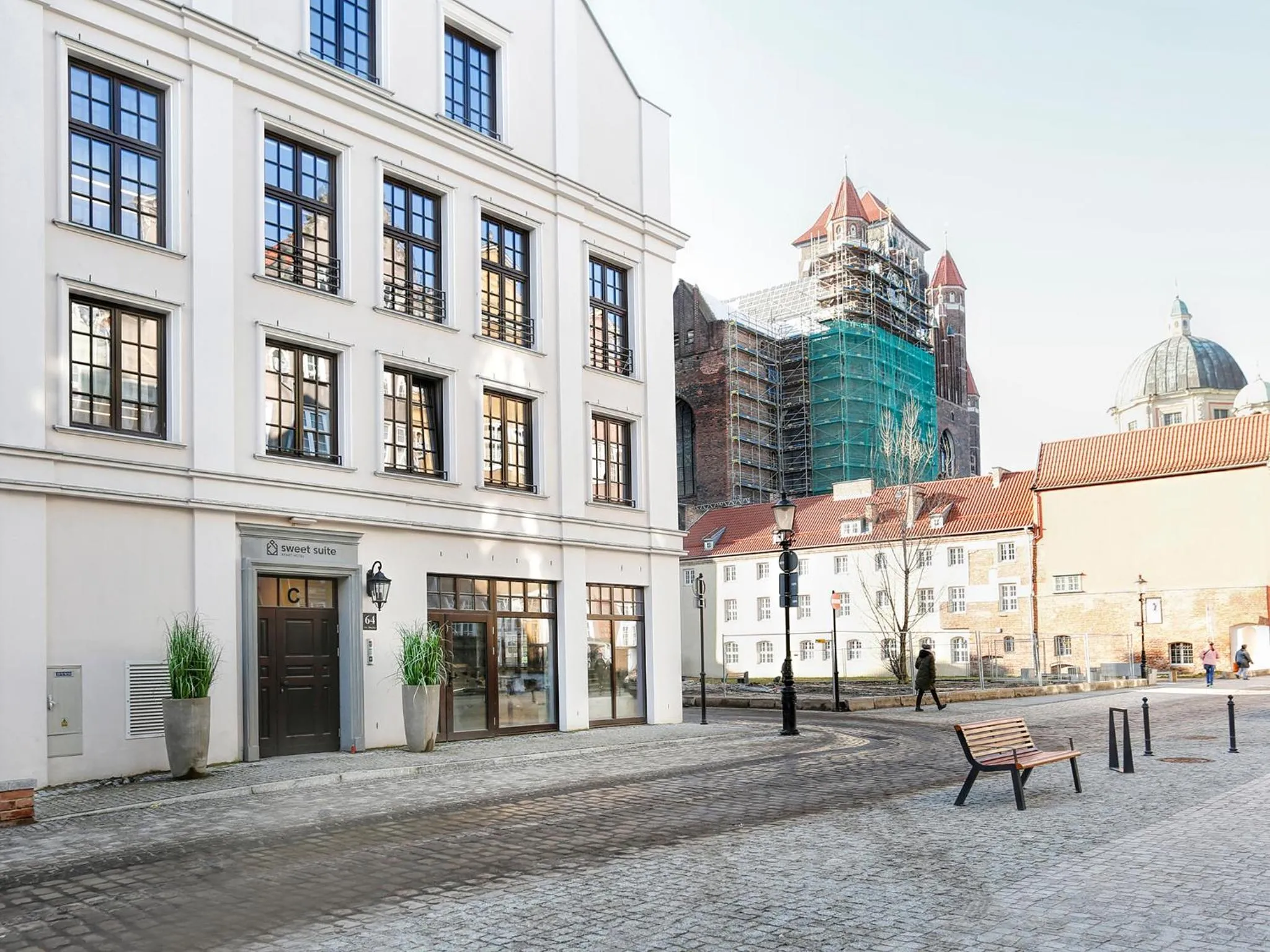 Facade/entrance in Sweet Suite