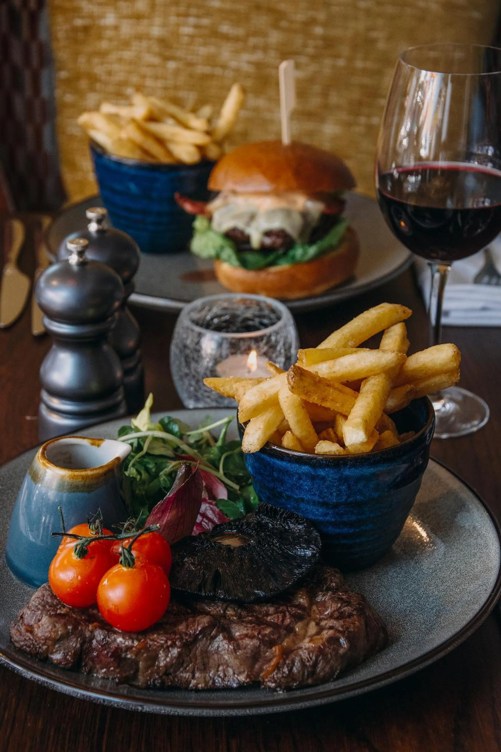 Food and drinks in The Winning Post