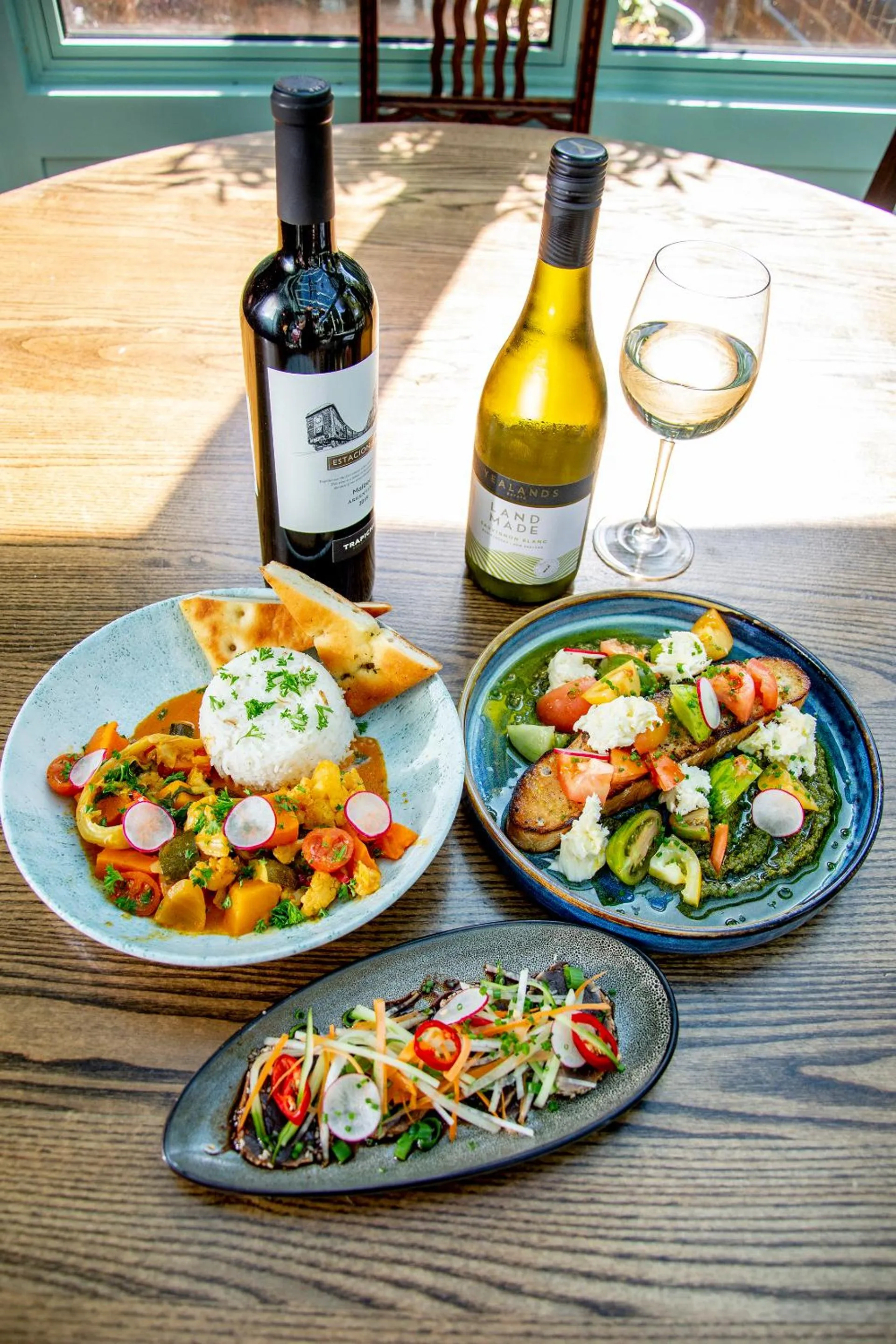 Food and drinks in The Winning Post