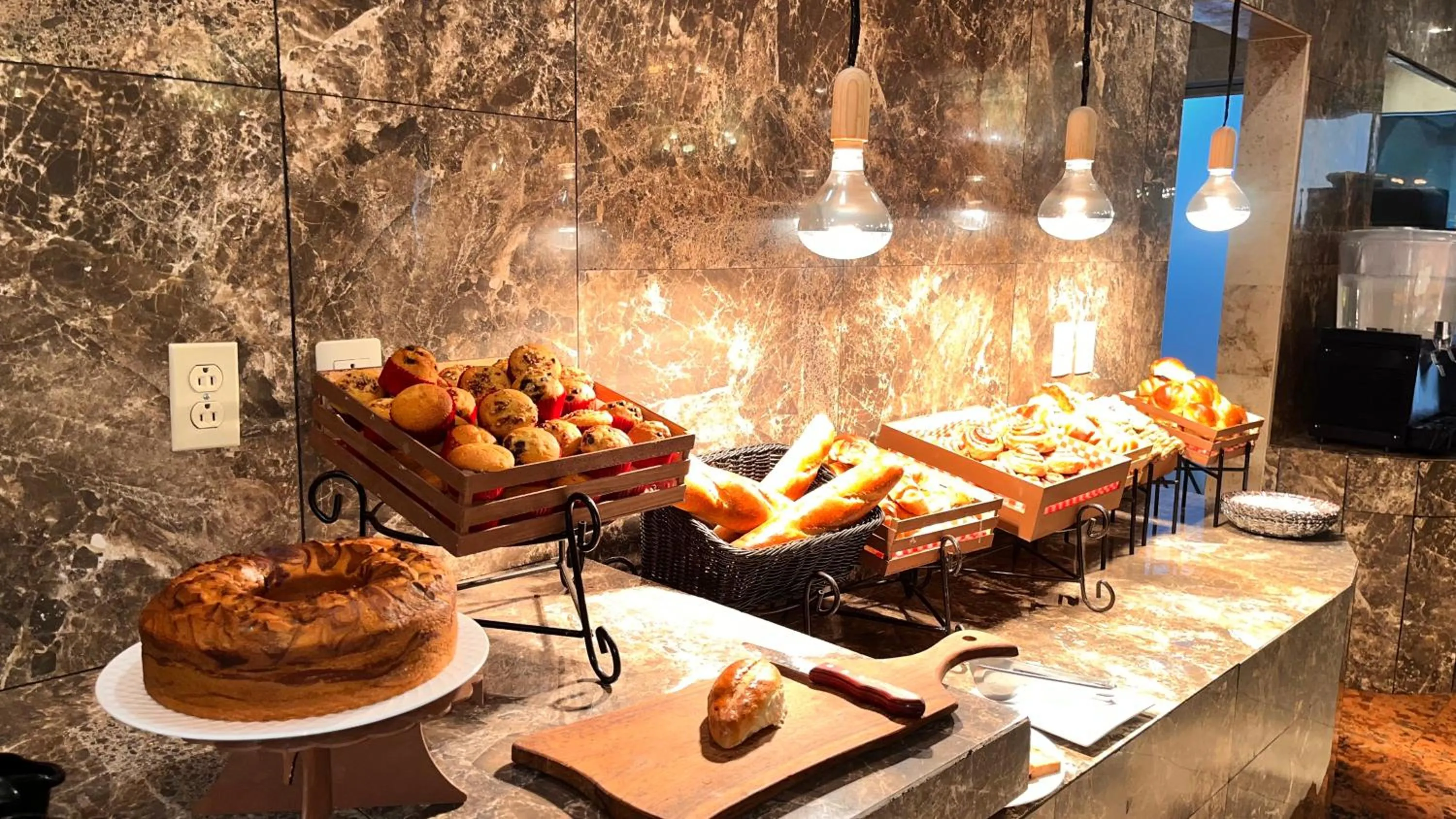 Restaurant/places to eat in Hotel Palacio Maya