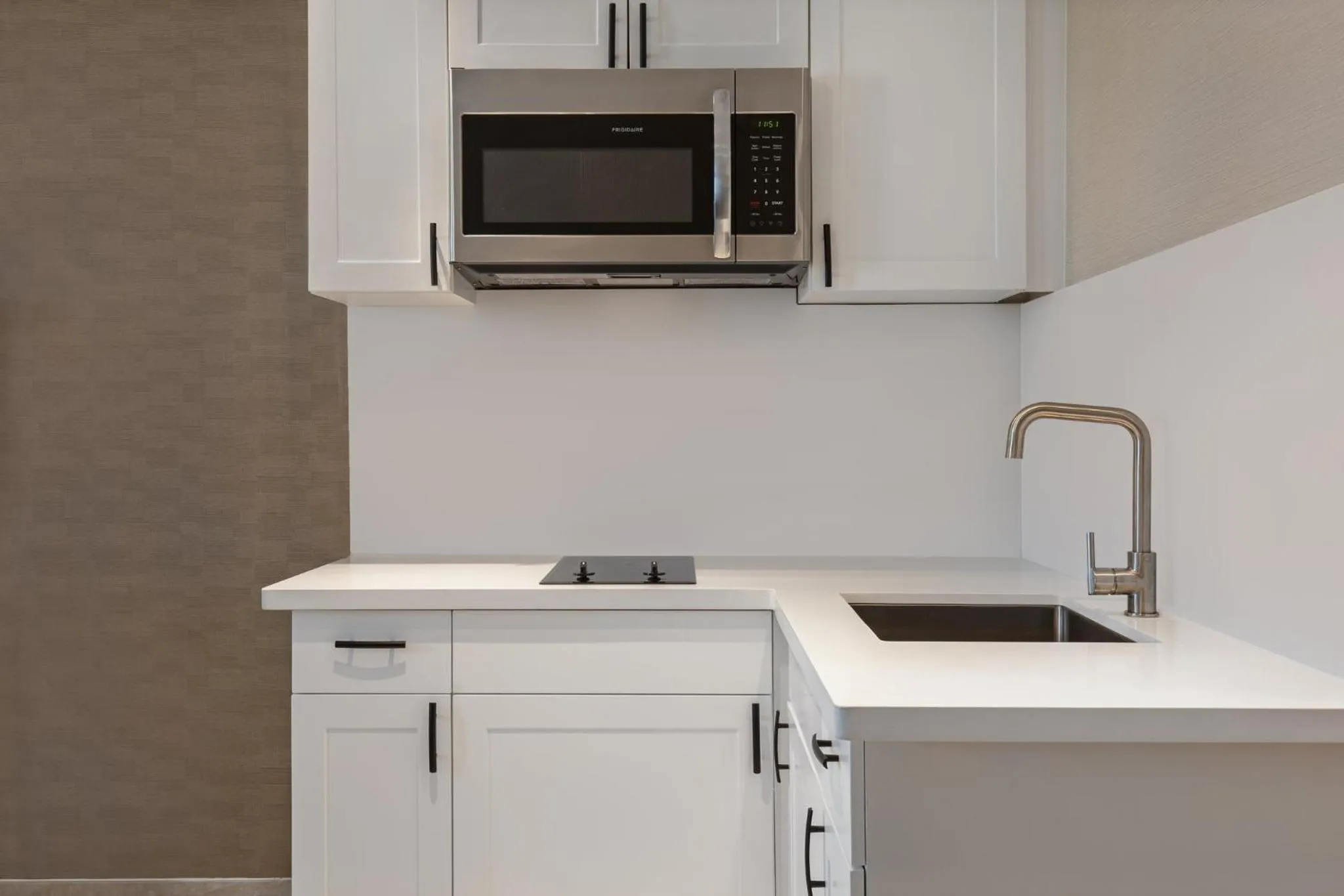 Photo of the whole room in Holiday Inn Express Hotel & Suites Barrie by IHG