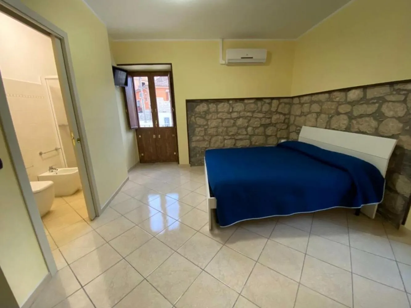 Bed in La Fontanella b&b