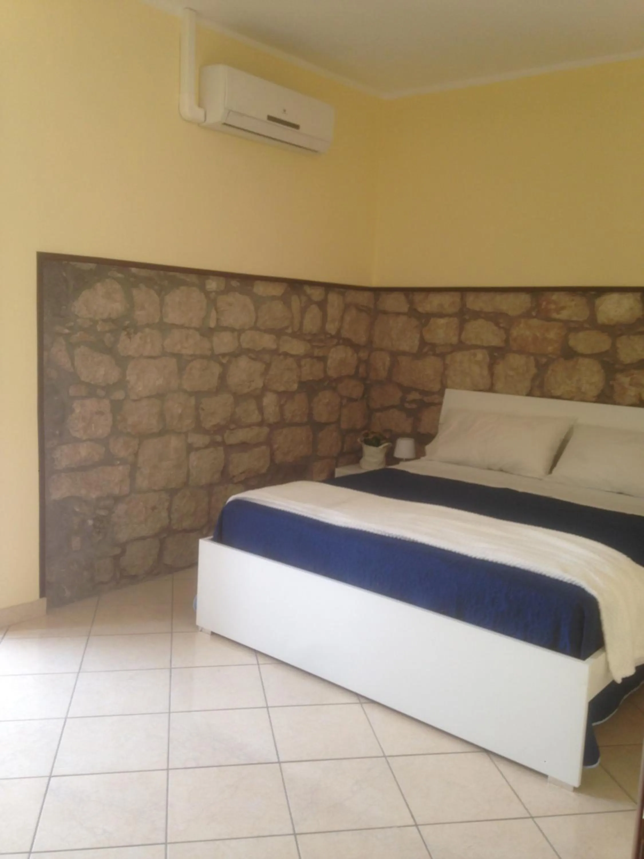 Bed in La Fontanella b&b