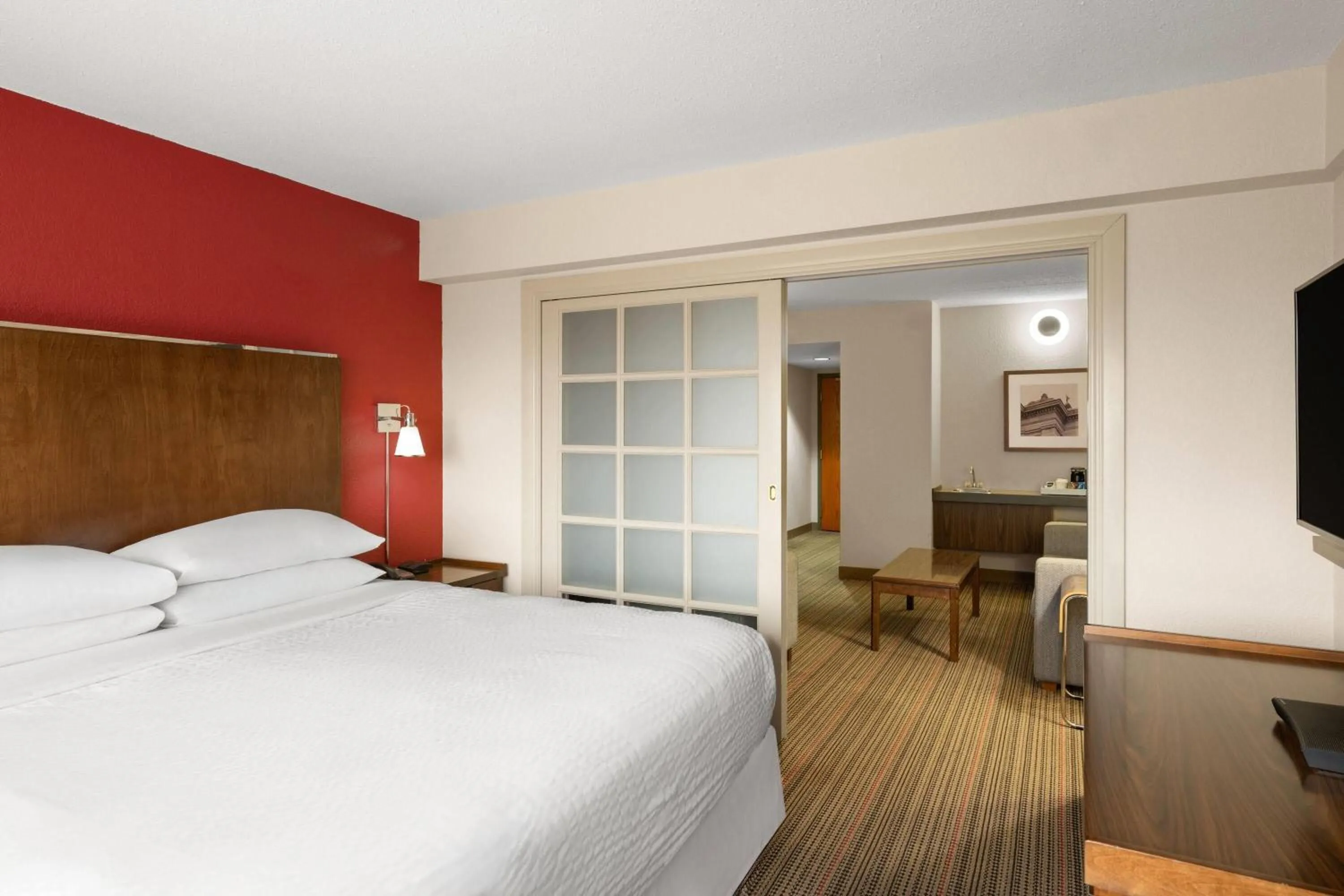 Photo of the whole room, Bed in Lakeview Signature, Trademark Collection by Wyndham