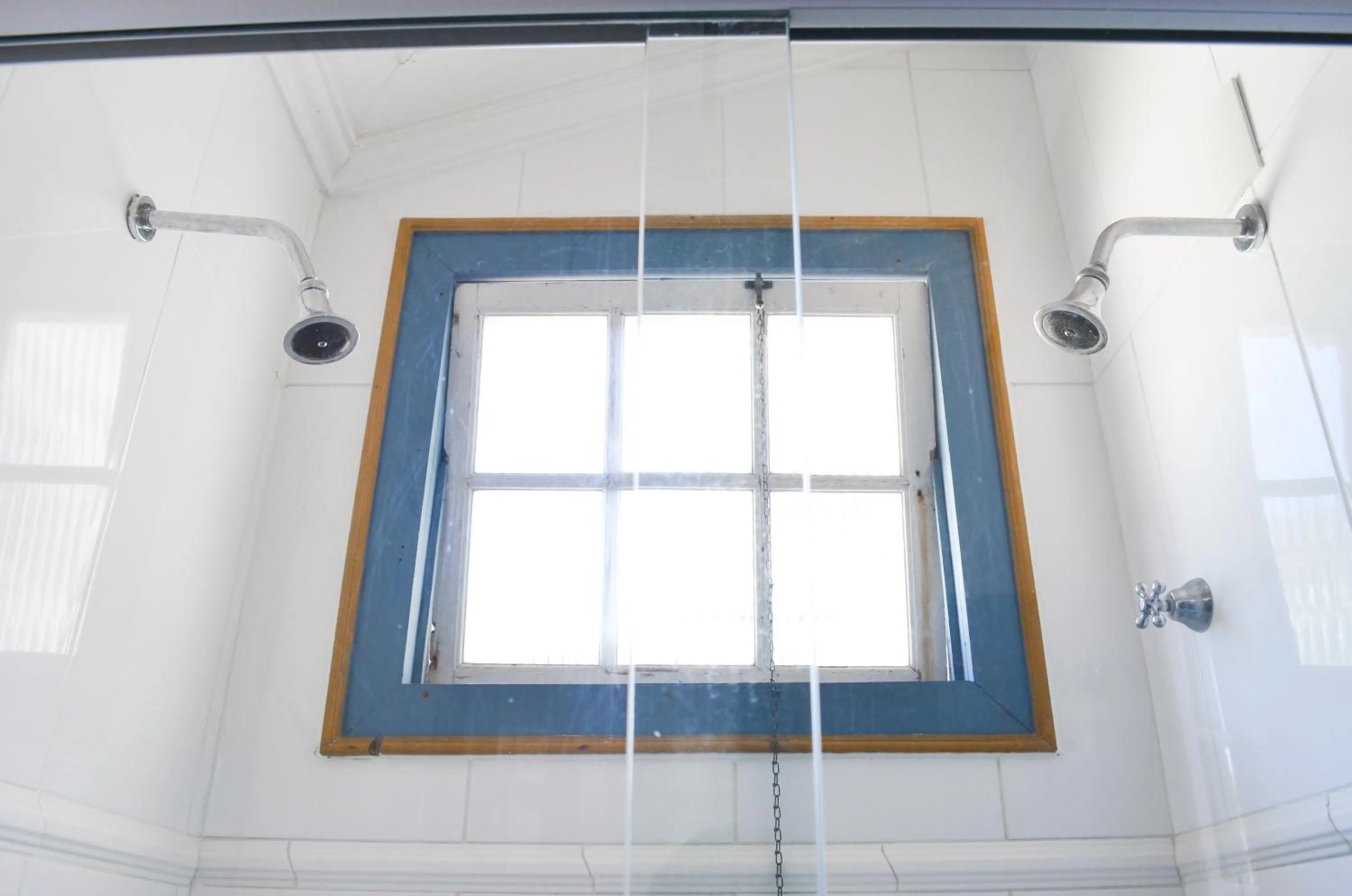 Shower in Hotel Solar de Maria