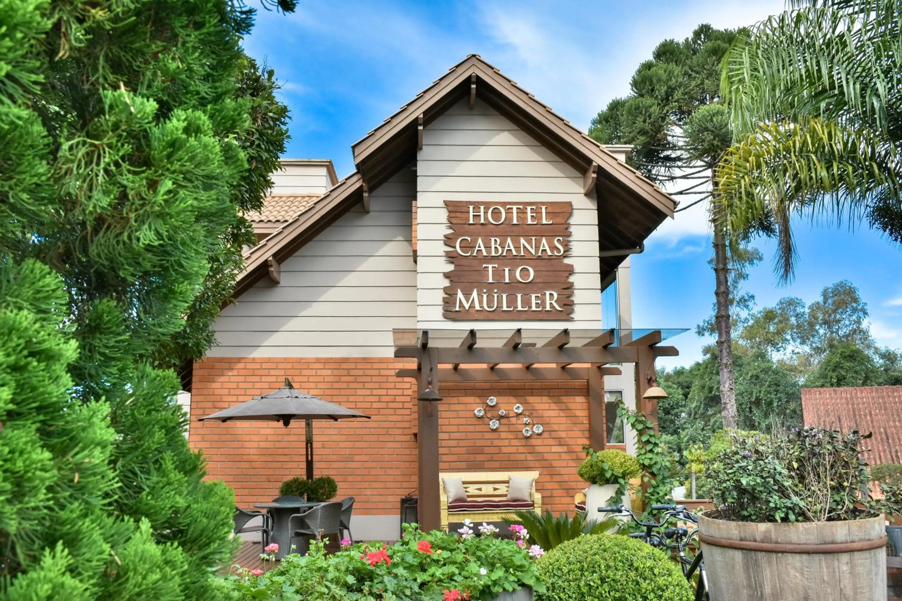 Facade/entrance in Hotel Cabanas Tio Müller