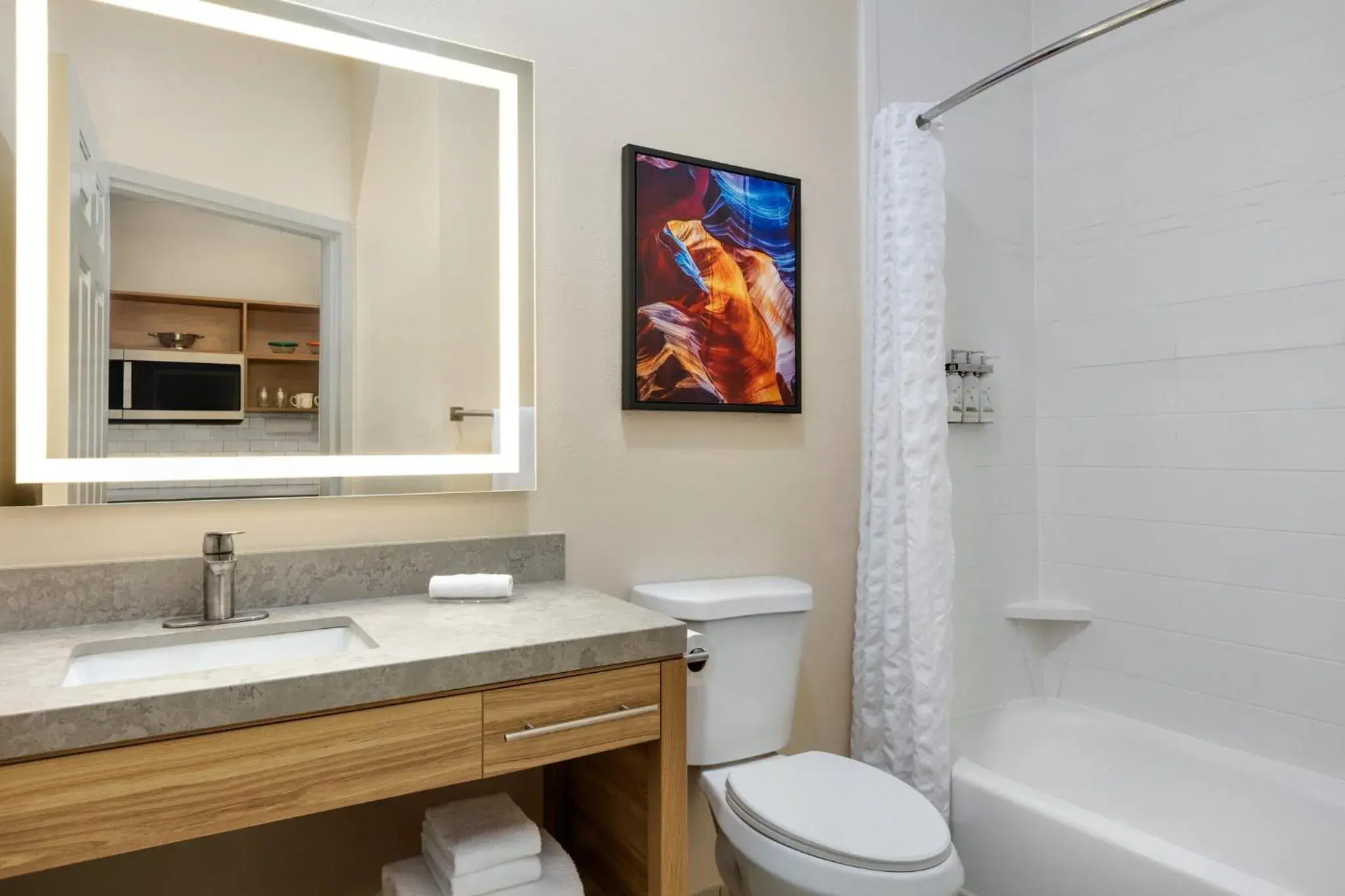 Queen Studio Suite in Candlewood Suites Vicksburg by IHG Queen Studio Suite in Candlewood Suites Vicksburg by IHG