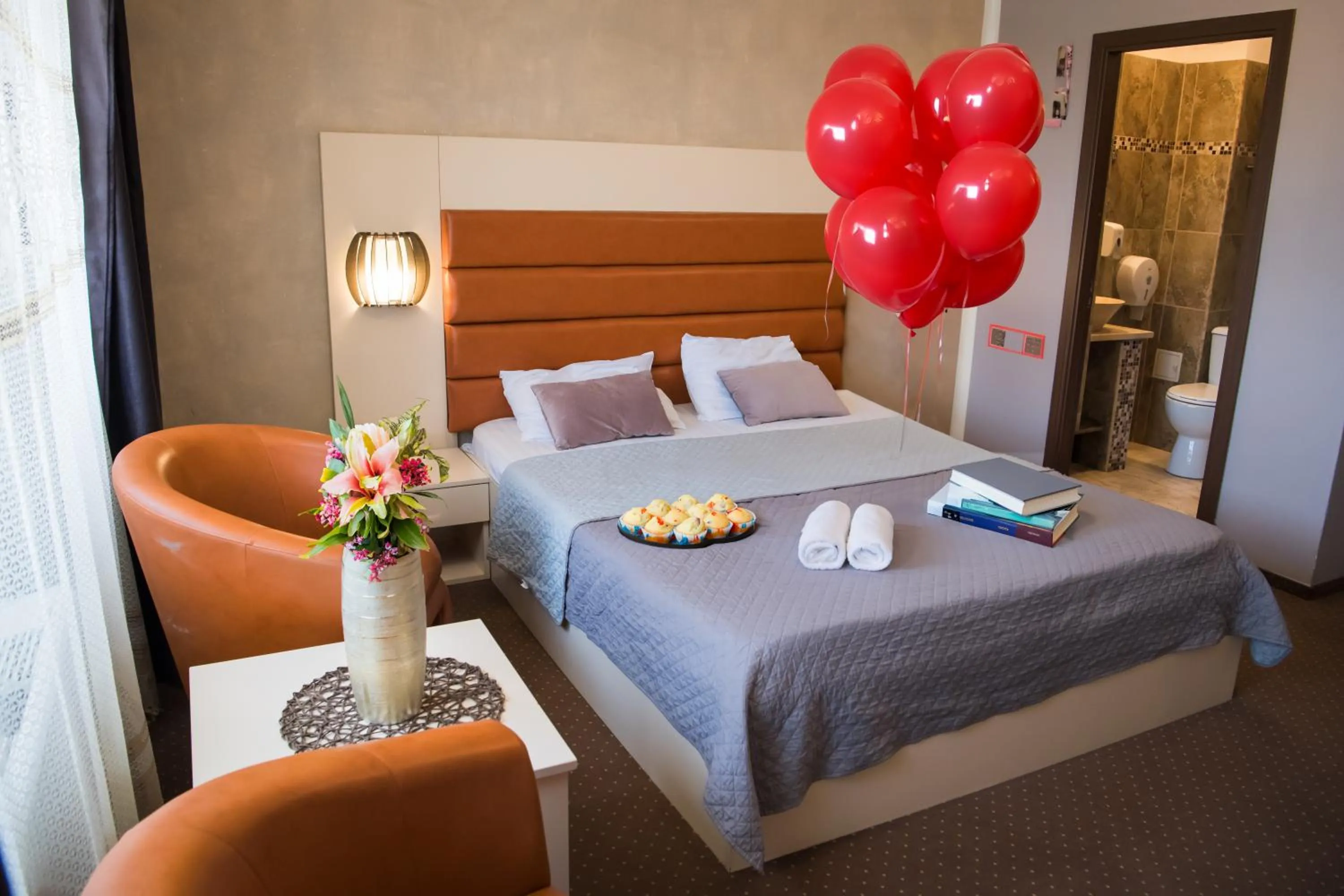 Bed in MBI Travel Inn