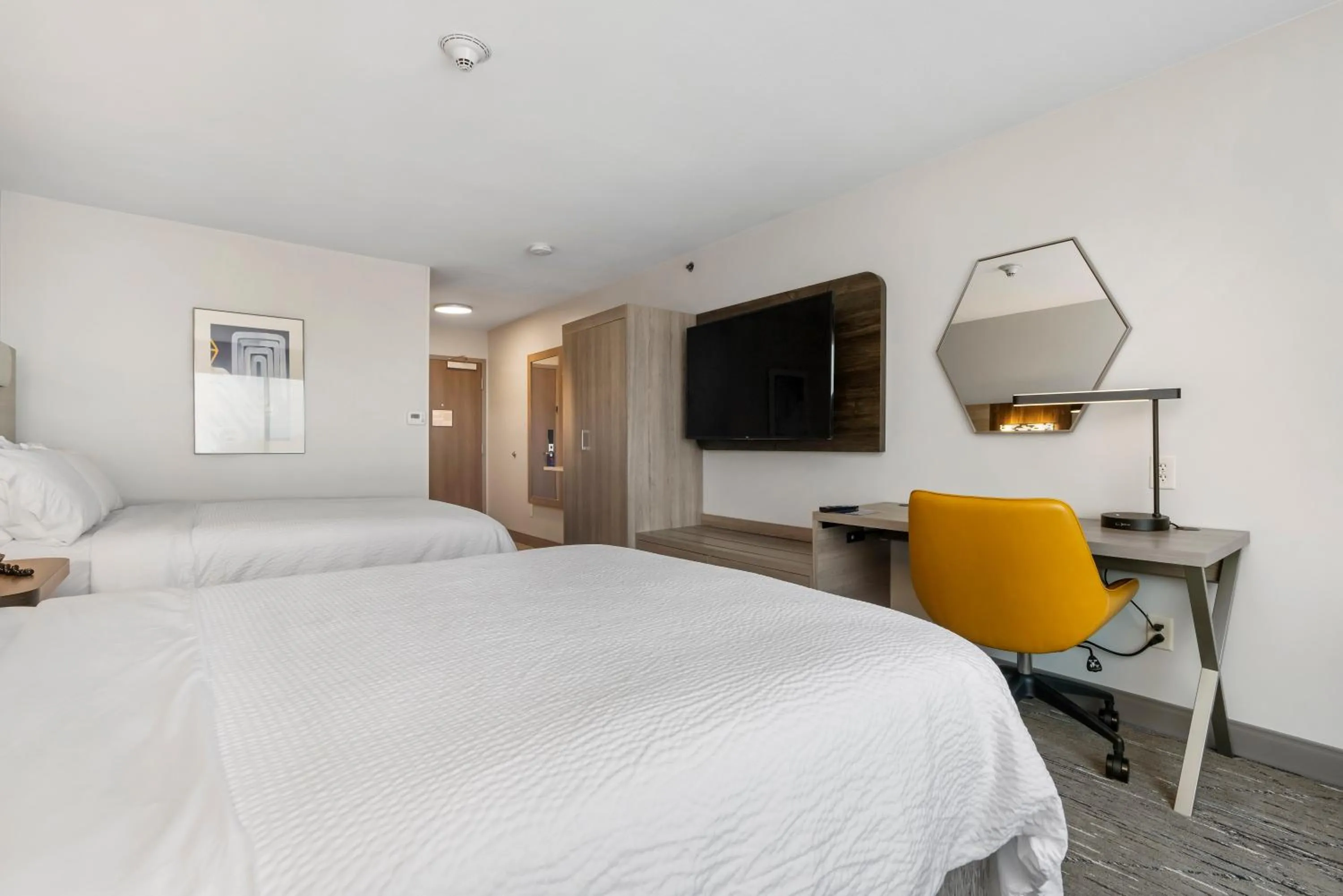 Bedroom, Bed in Holiday Inn Express Peru-Lasalle Area by IHG