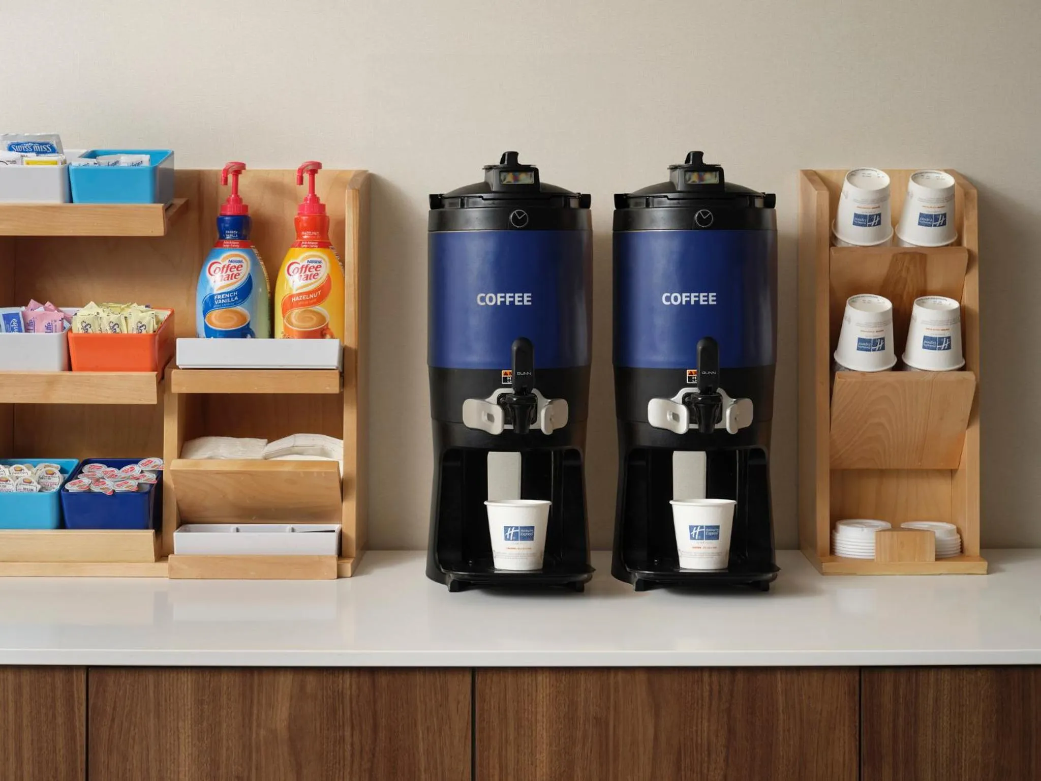 Breakfast in Holiday Inn Express Peru-Lasalle Area by IHG