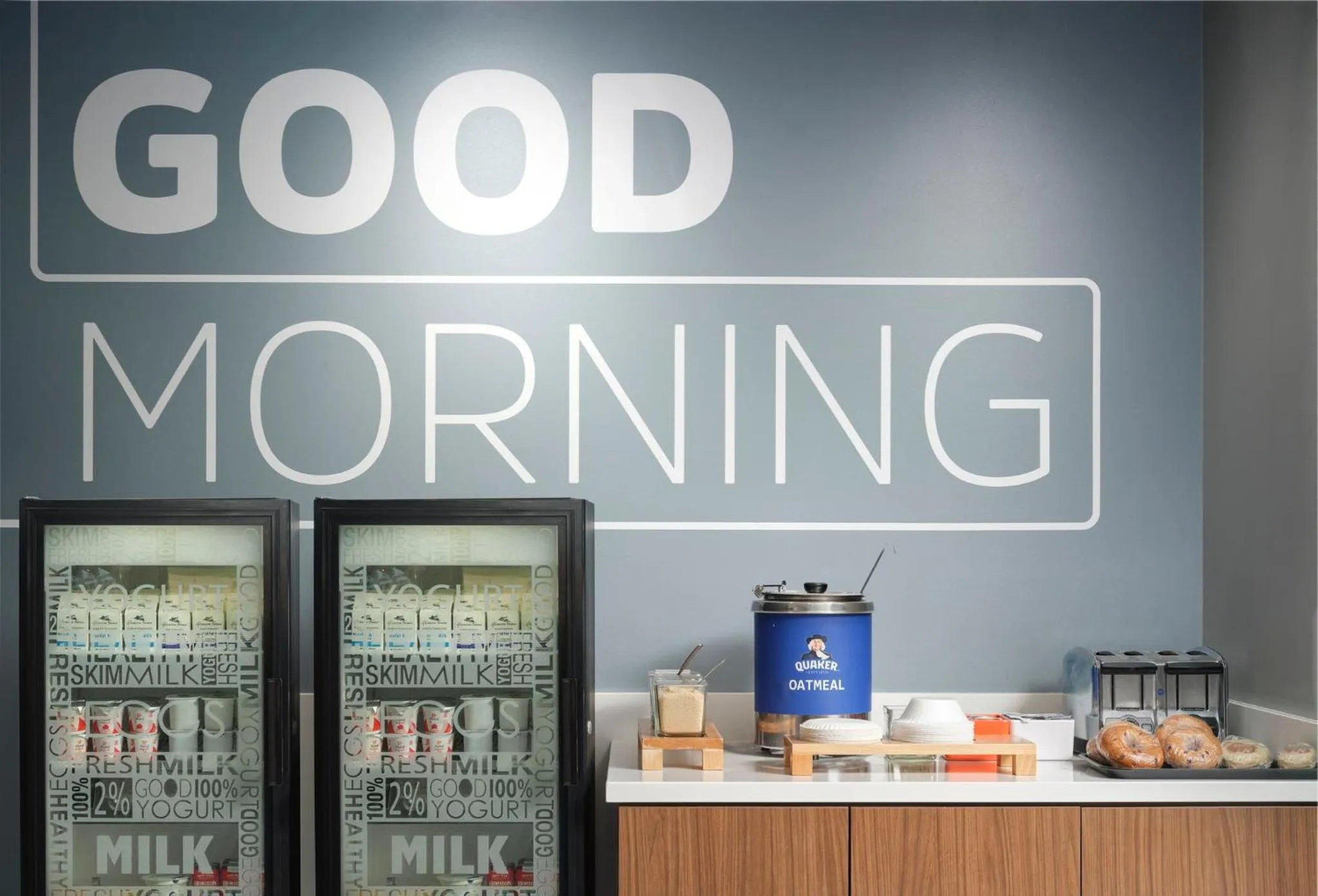 Breakfast in Holiday Inn Express Peru-Lasalle Area by IHG