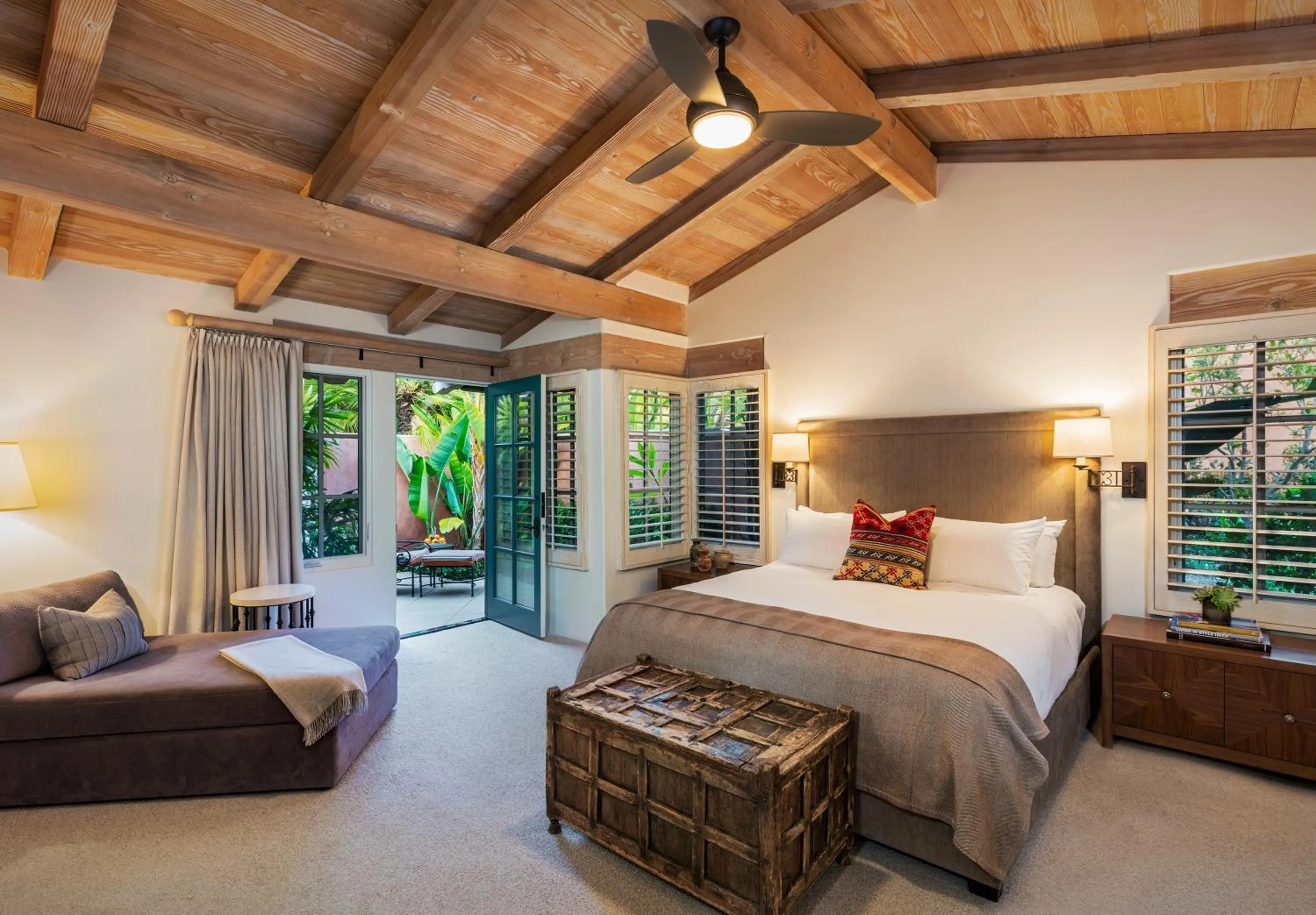 Bed in Rancho Valencia Resort and Spa