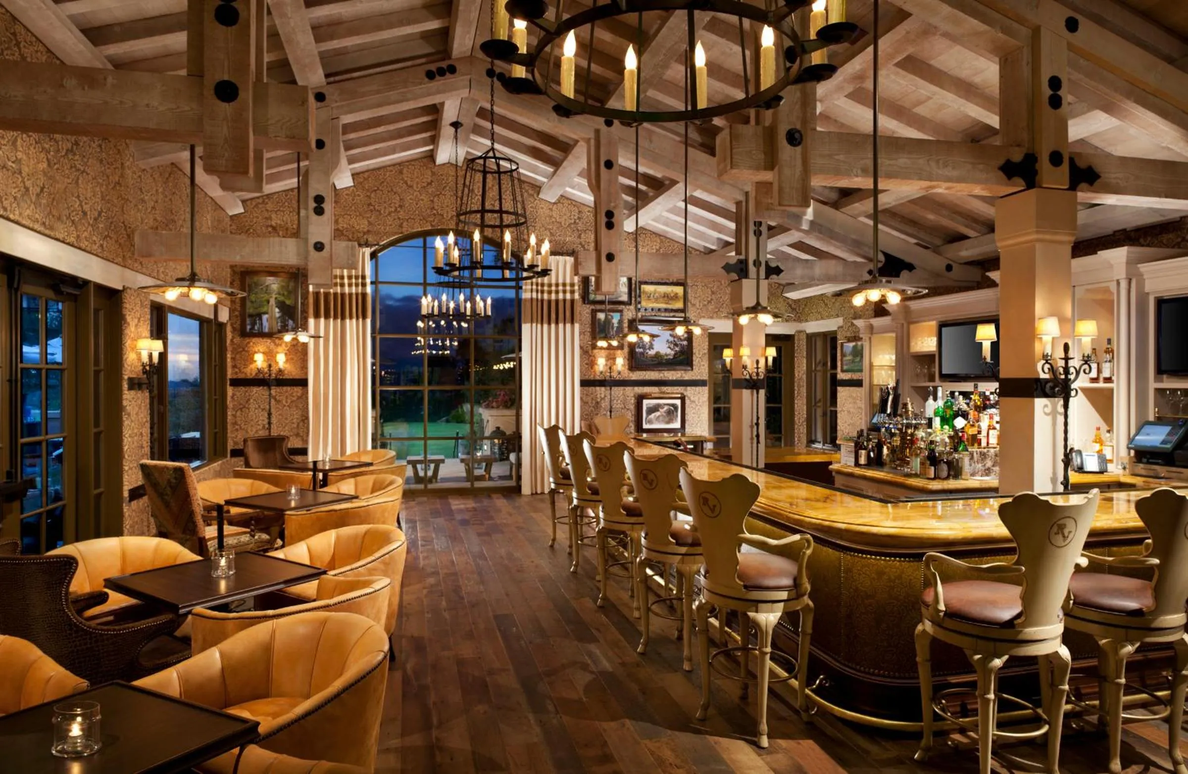 Lounge or bar in Rancho Valencia Resort and Spa