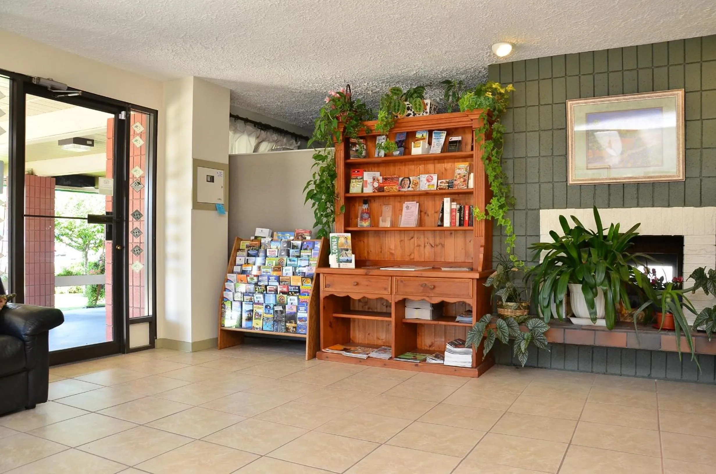 Lobby or reception in Canadas Best Value Inn Kelowna