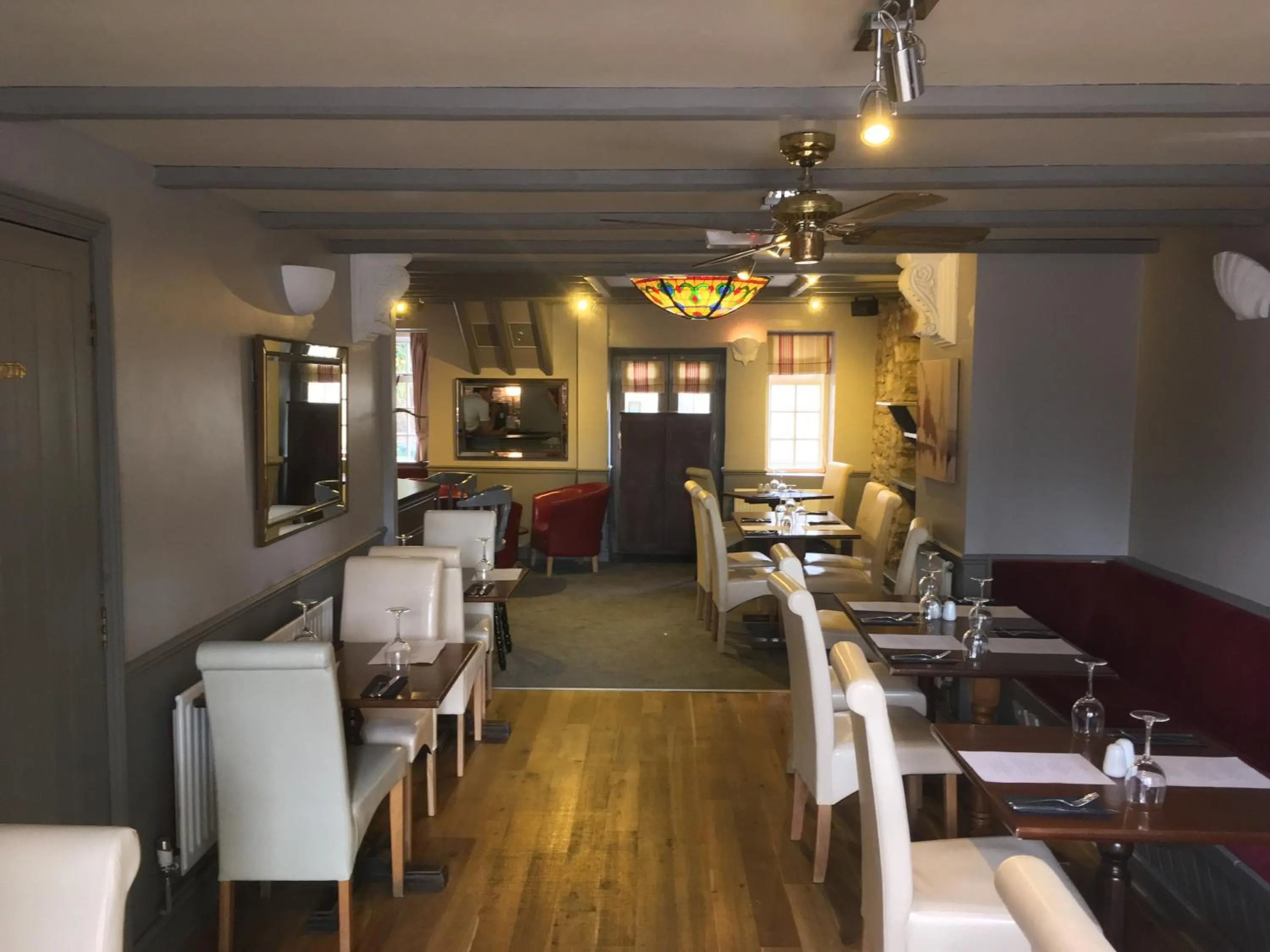 Dining area in The Queens Head