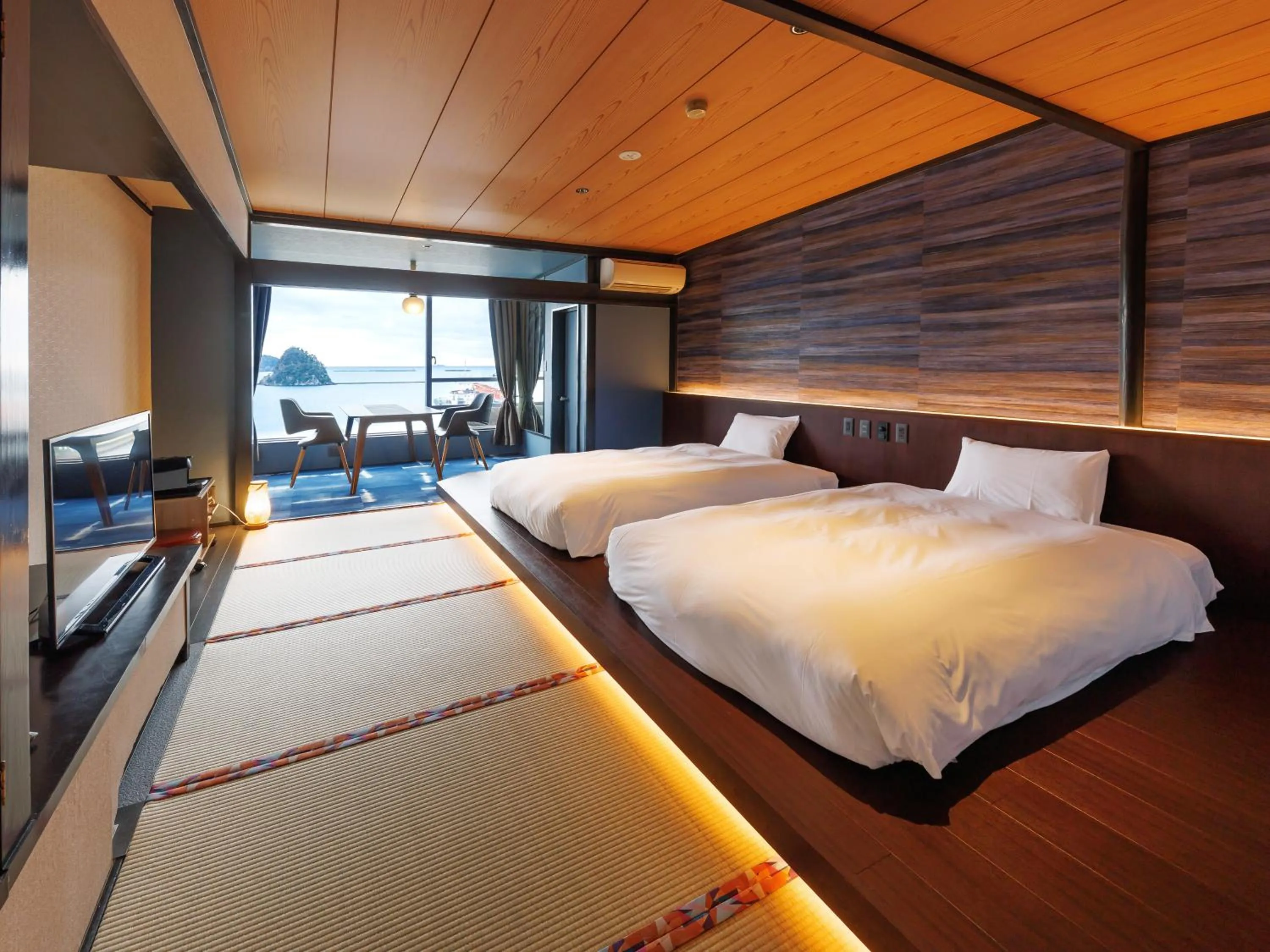 Bed in Kurofune Hotel