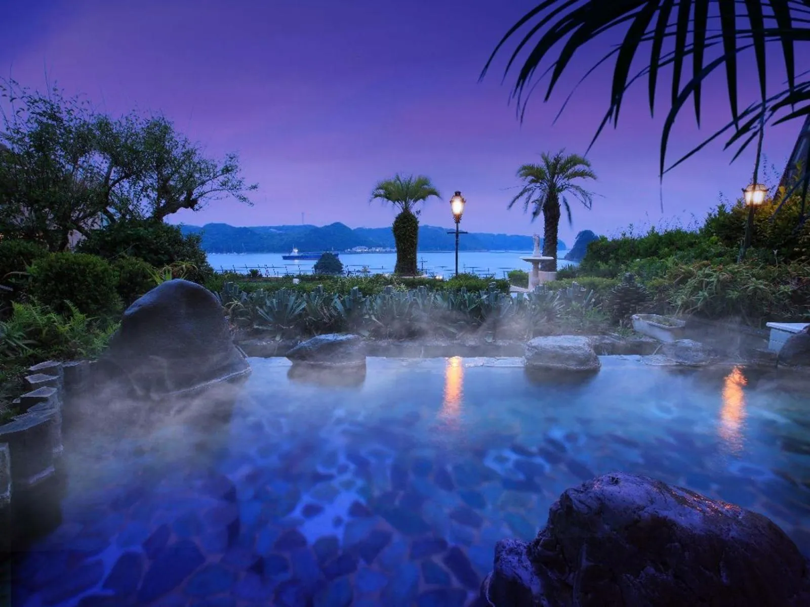 Hot Spring Bath in Kurofune Hotel