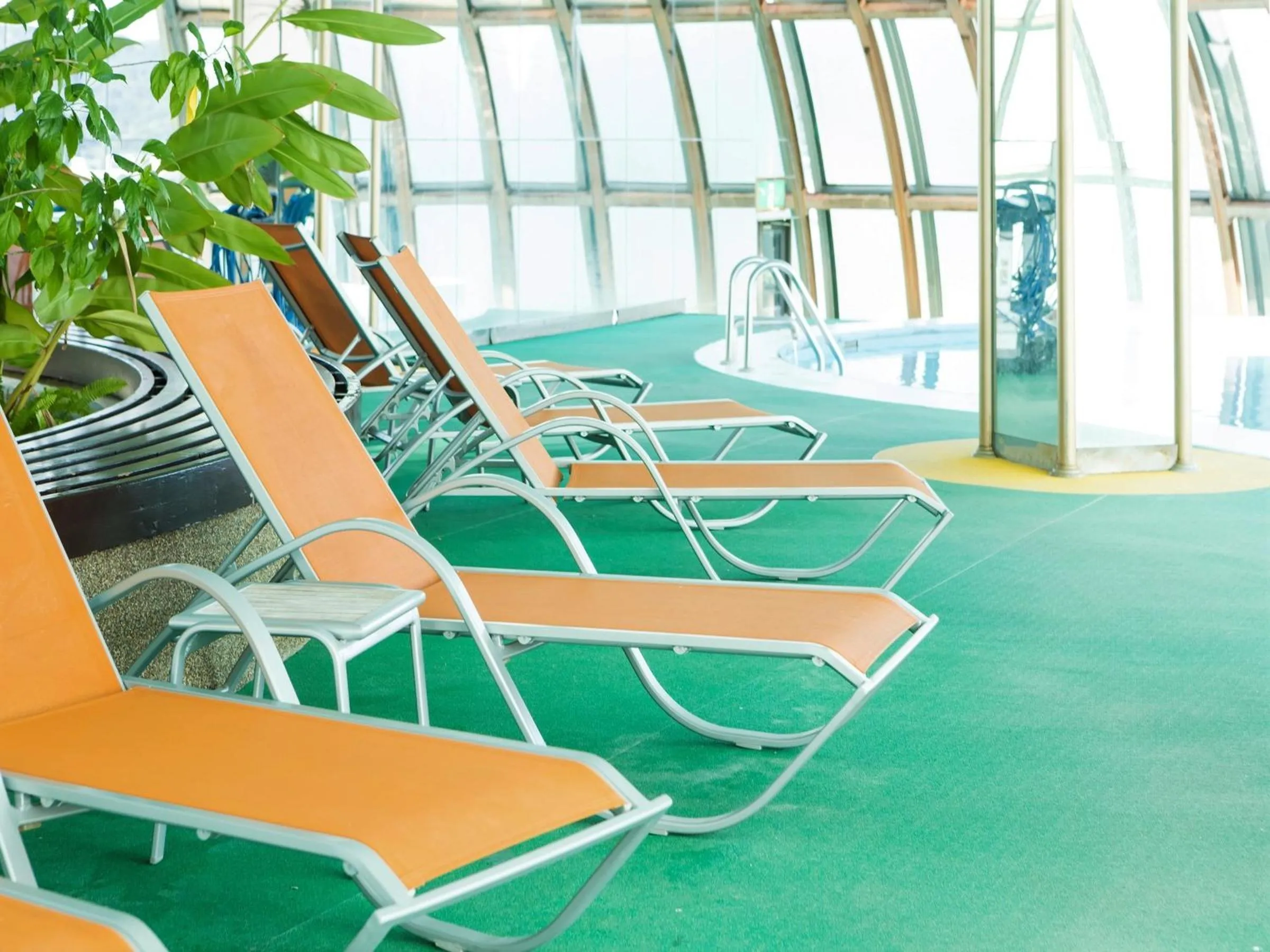 Swimming pool in Kurofune Hotel