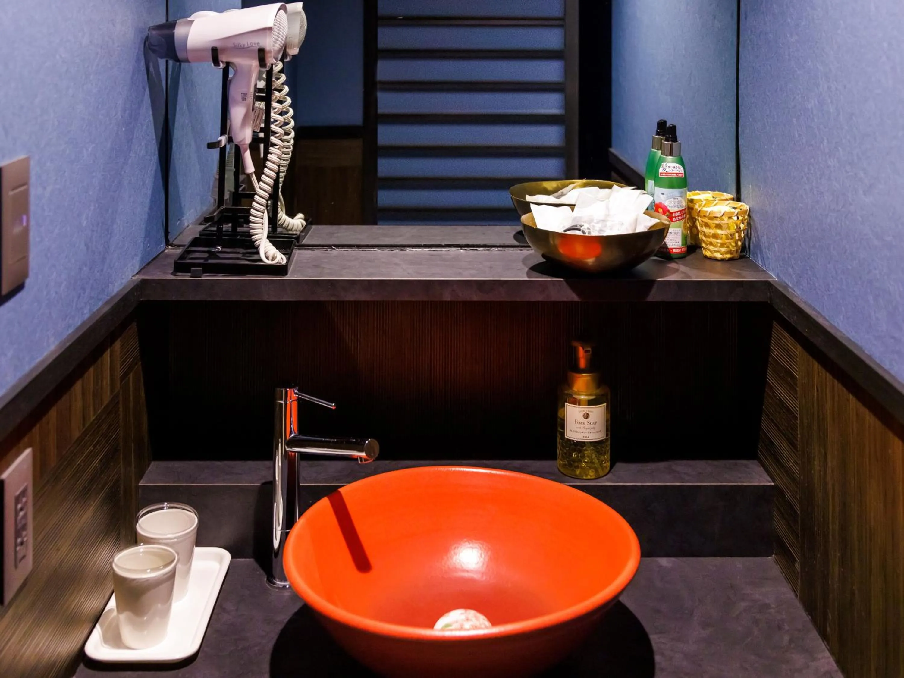 Bathroom in Kurofune Hotel