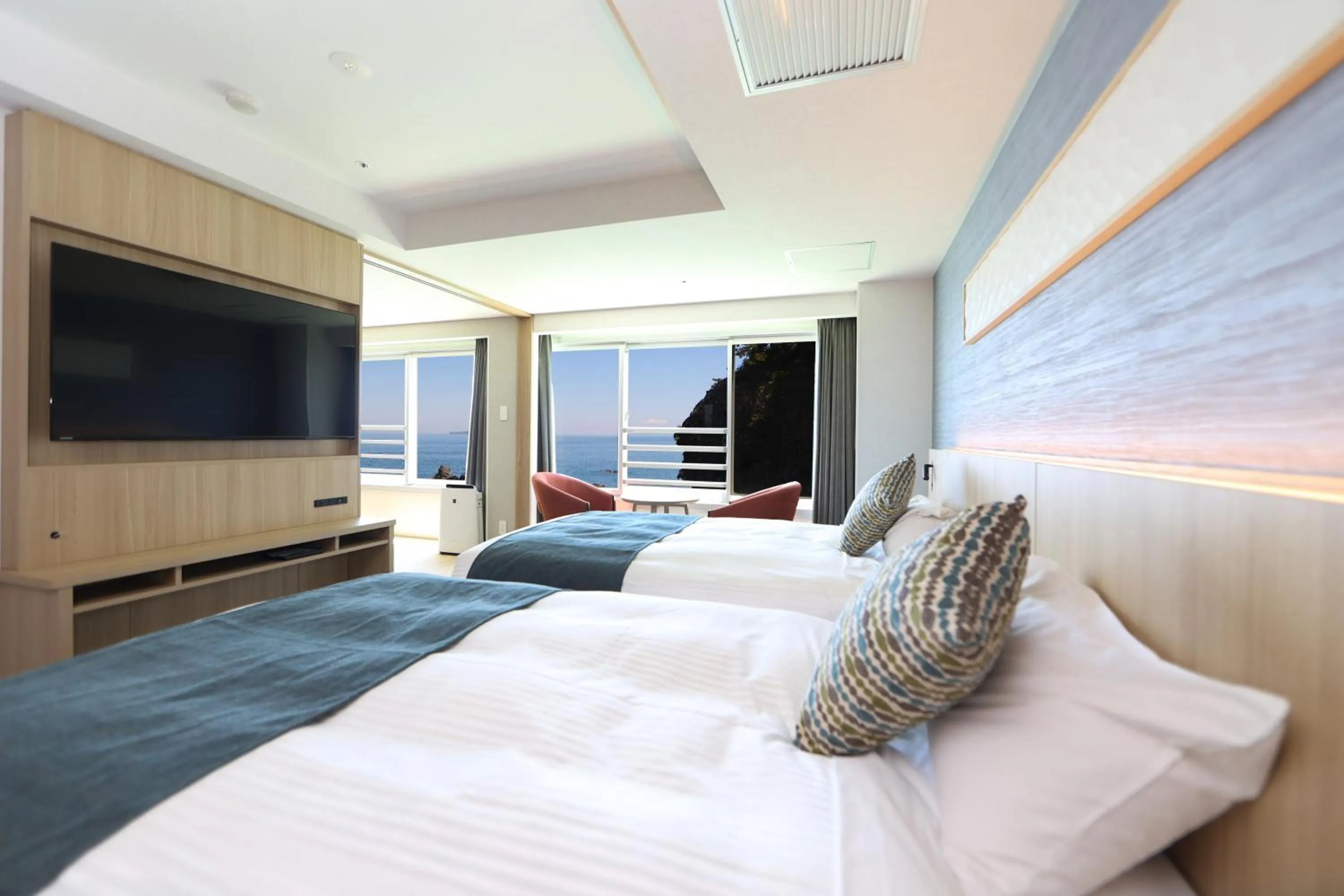 Photo of the whole room, Bed in Hotel New Akao