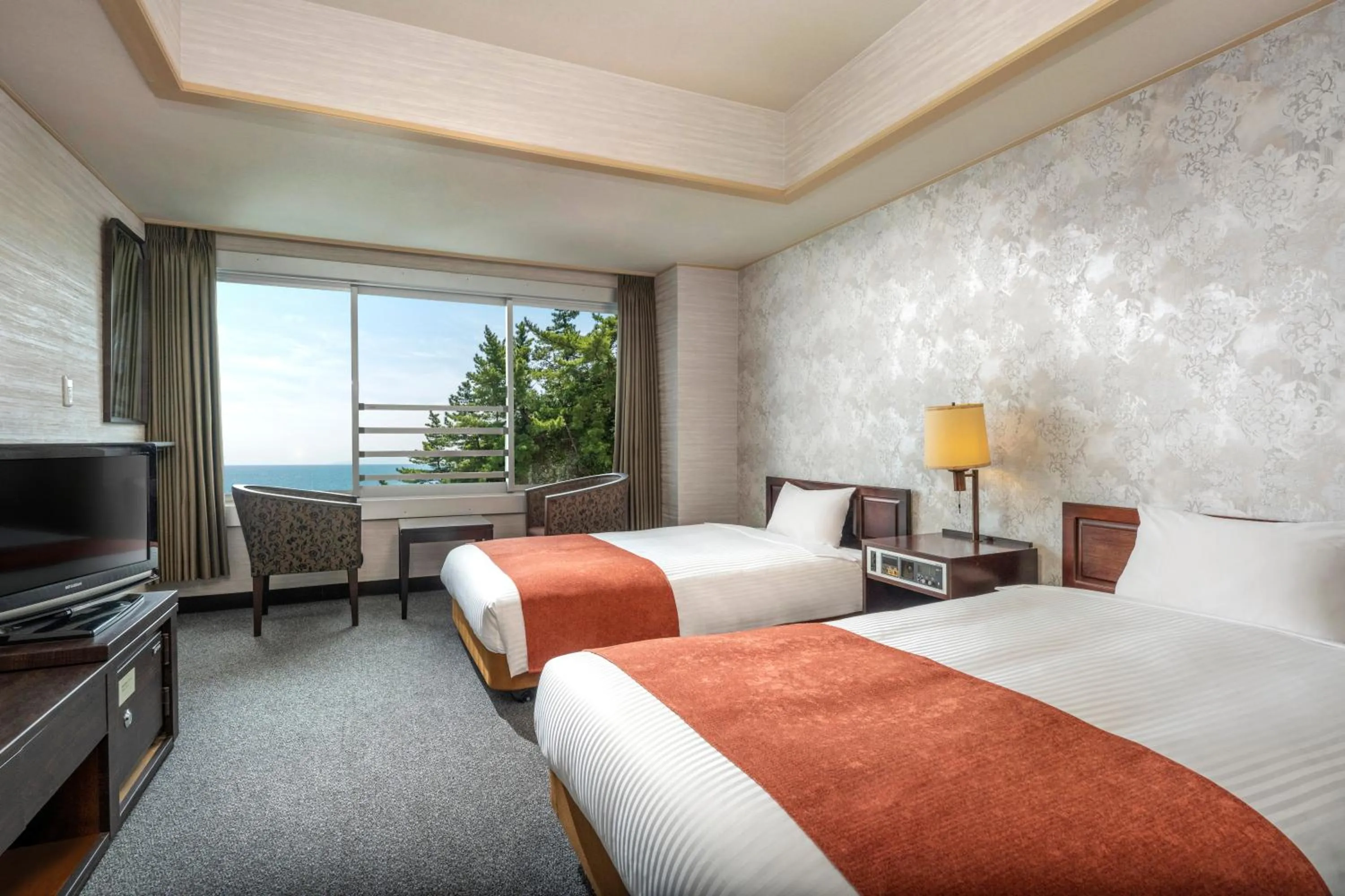 Photo of the whole room, Bed in Hotel New Akao