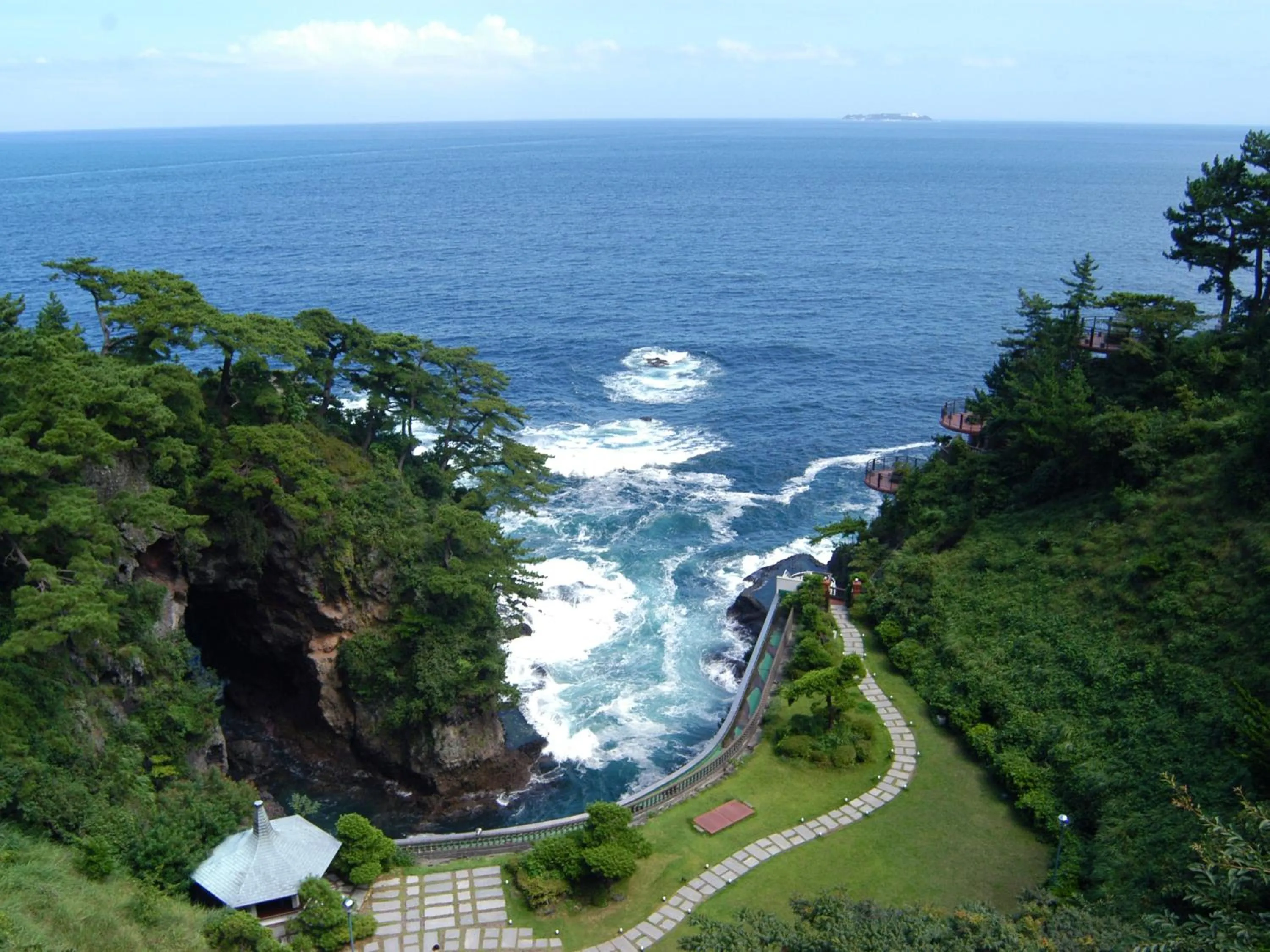 Nearby landmark in Hotel New Akao