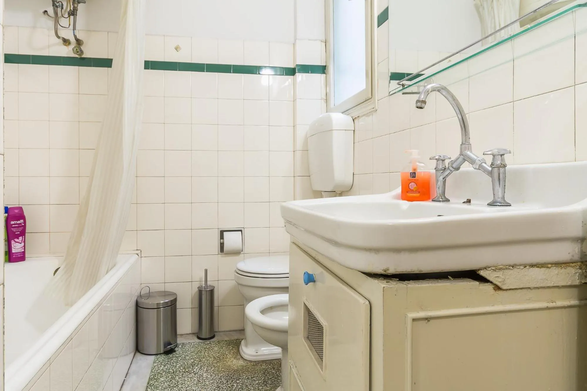 Victoria Queens Paradise Apartments