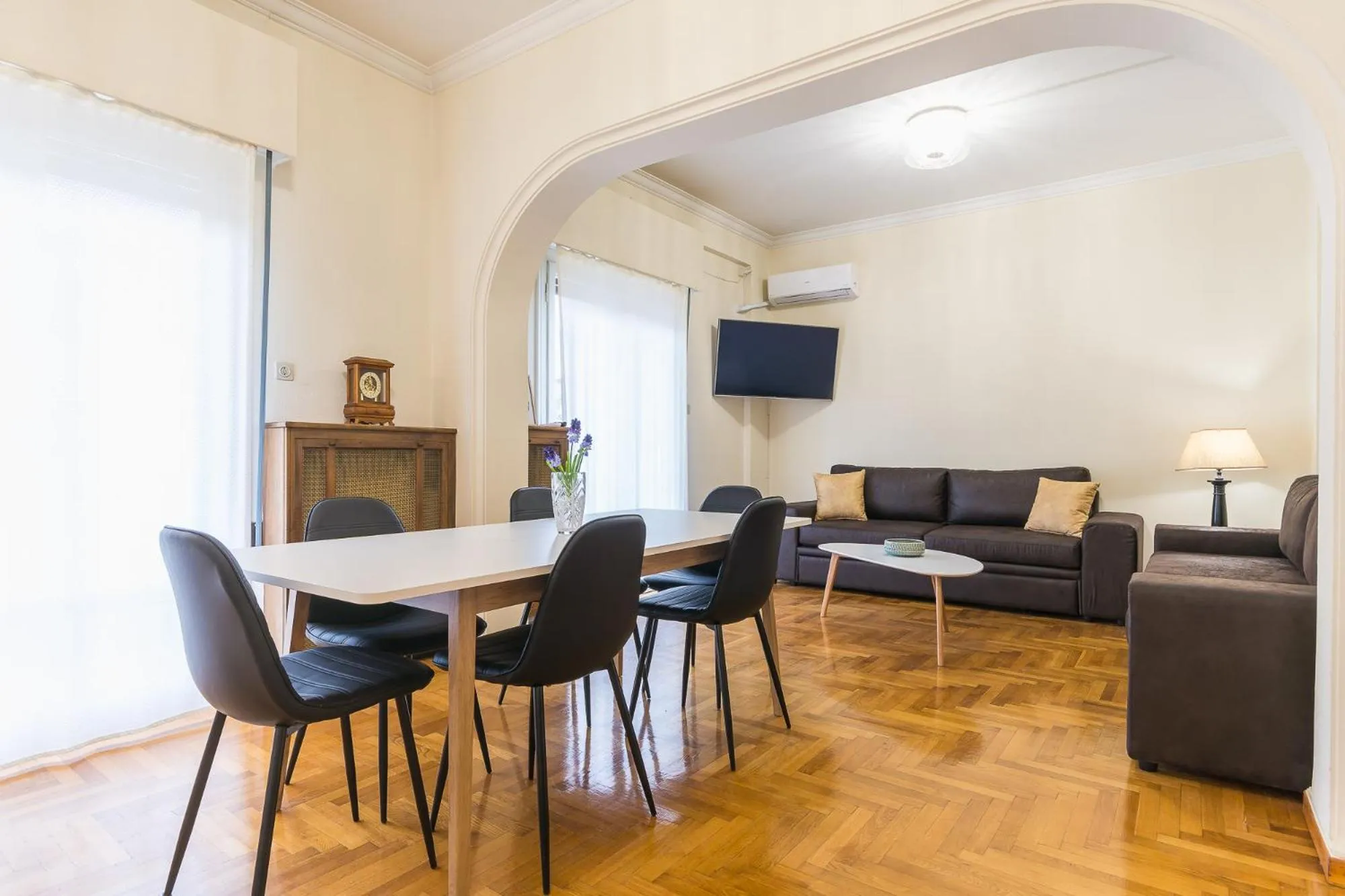 Victoria Queens Paradise Apartments