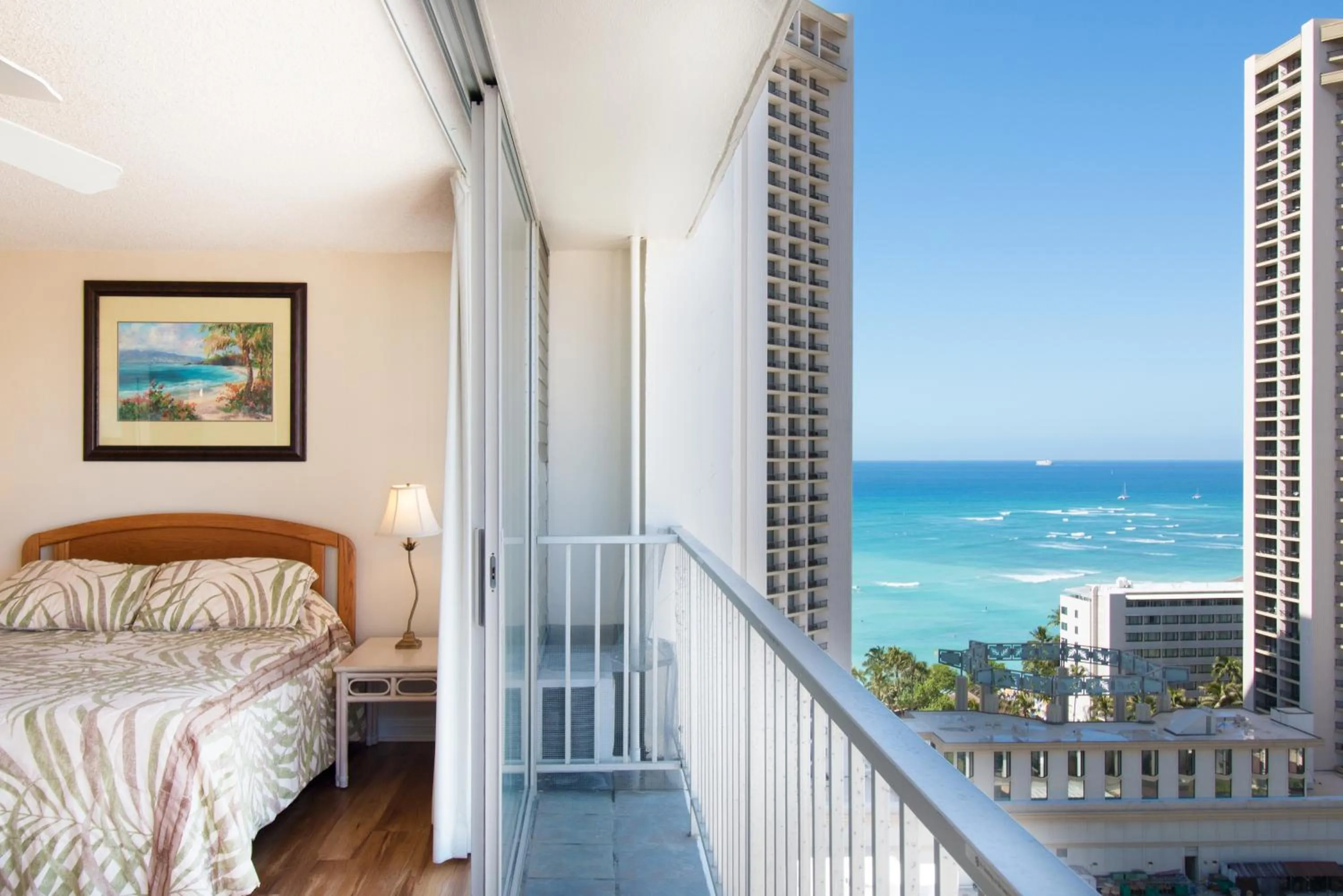 Balcony/Terrace, Bed in Ocean View Studio, Near Waikiki Beach
