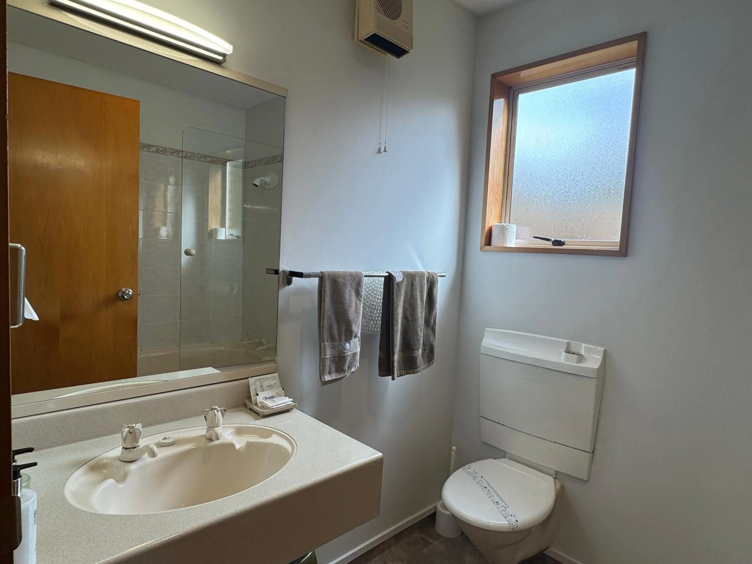 ASURE Ambassador Motor Lodge