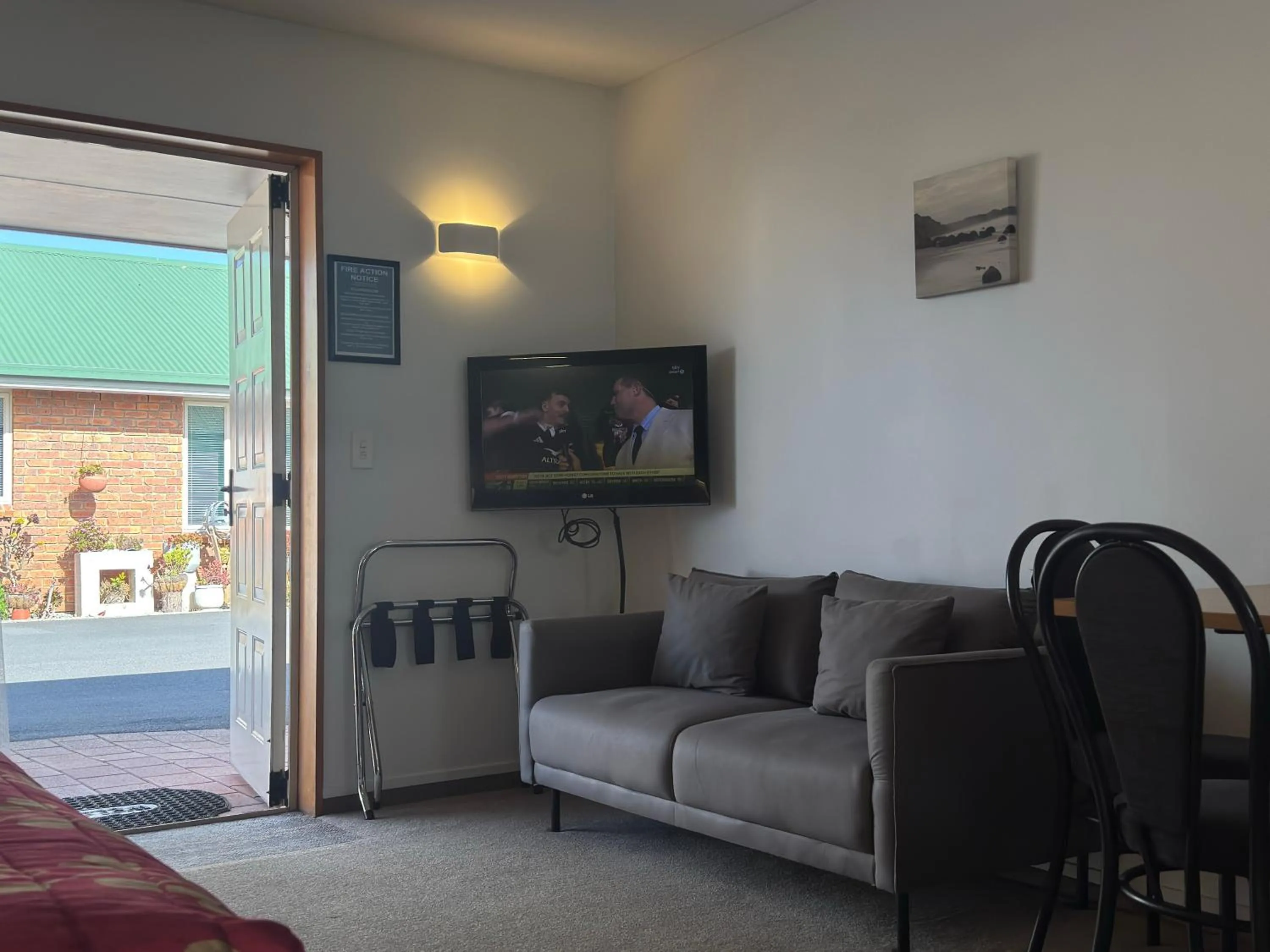 ASURE Ambassador Motor Lodge