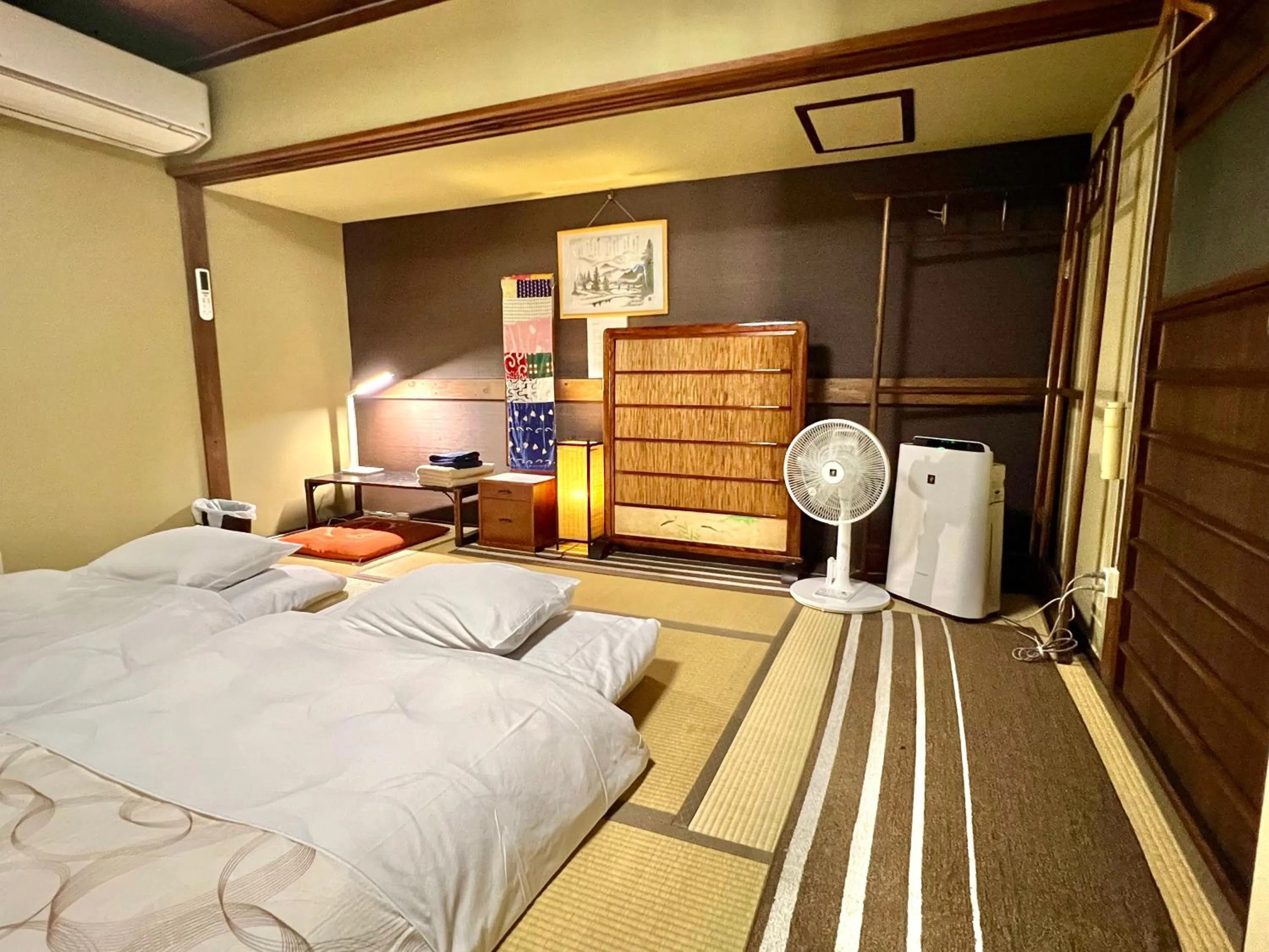 Photo of the whole room, Bed in Guesthouse Naramachi