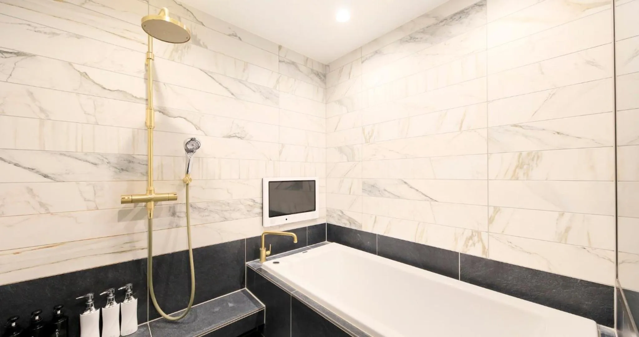 Shower in Villa the Club Karuizawa