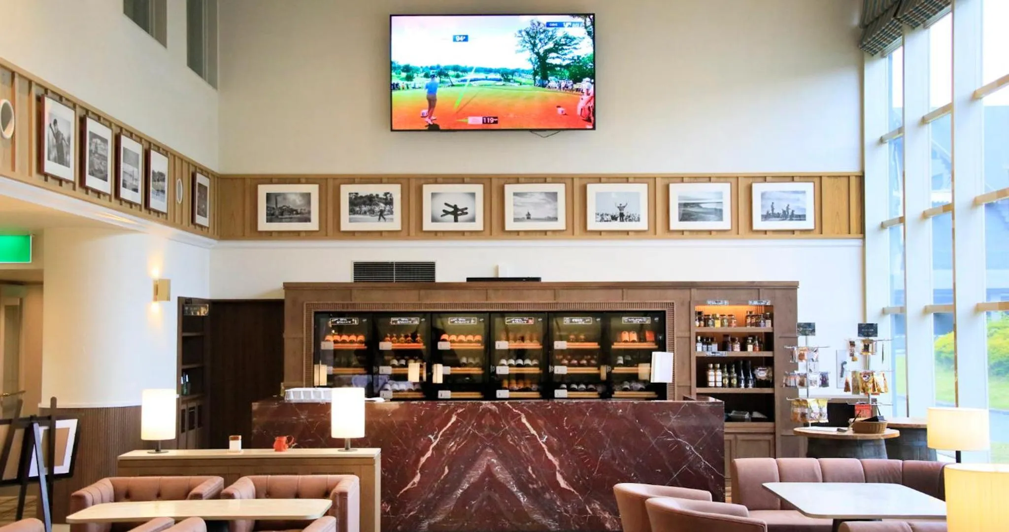 Lounge or bar in Villa the Club Karuizawa