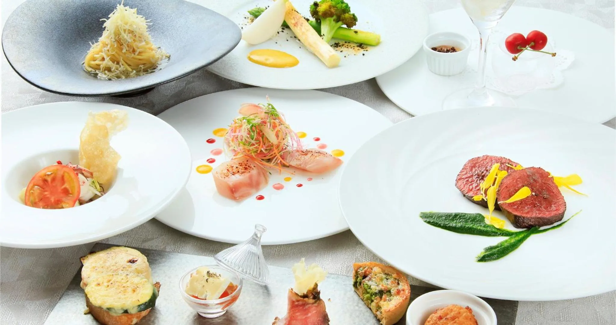 Dinner in Villa the Club Karuizawa