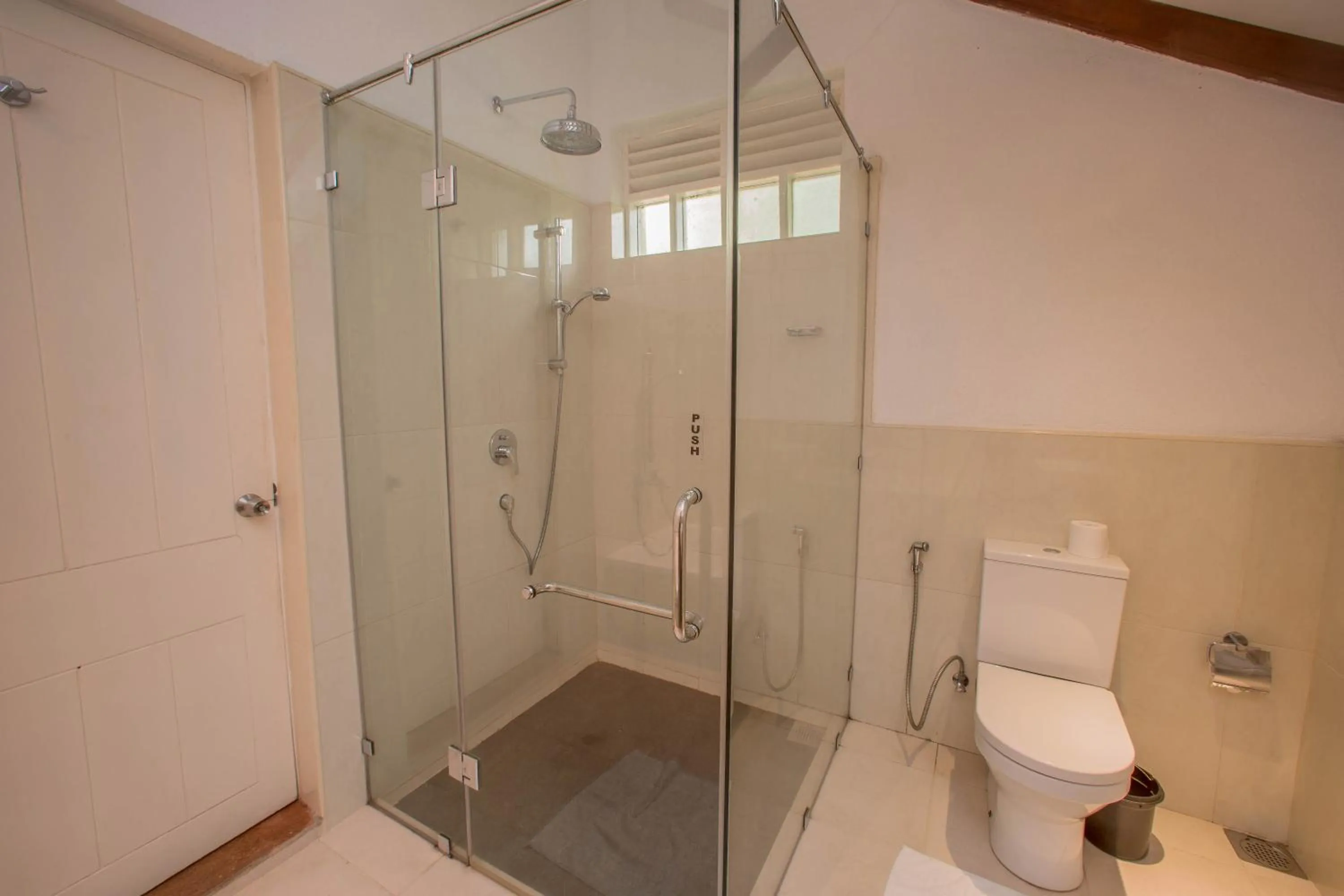 Bathroom in Sigiriya Village