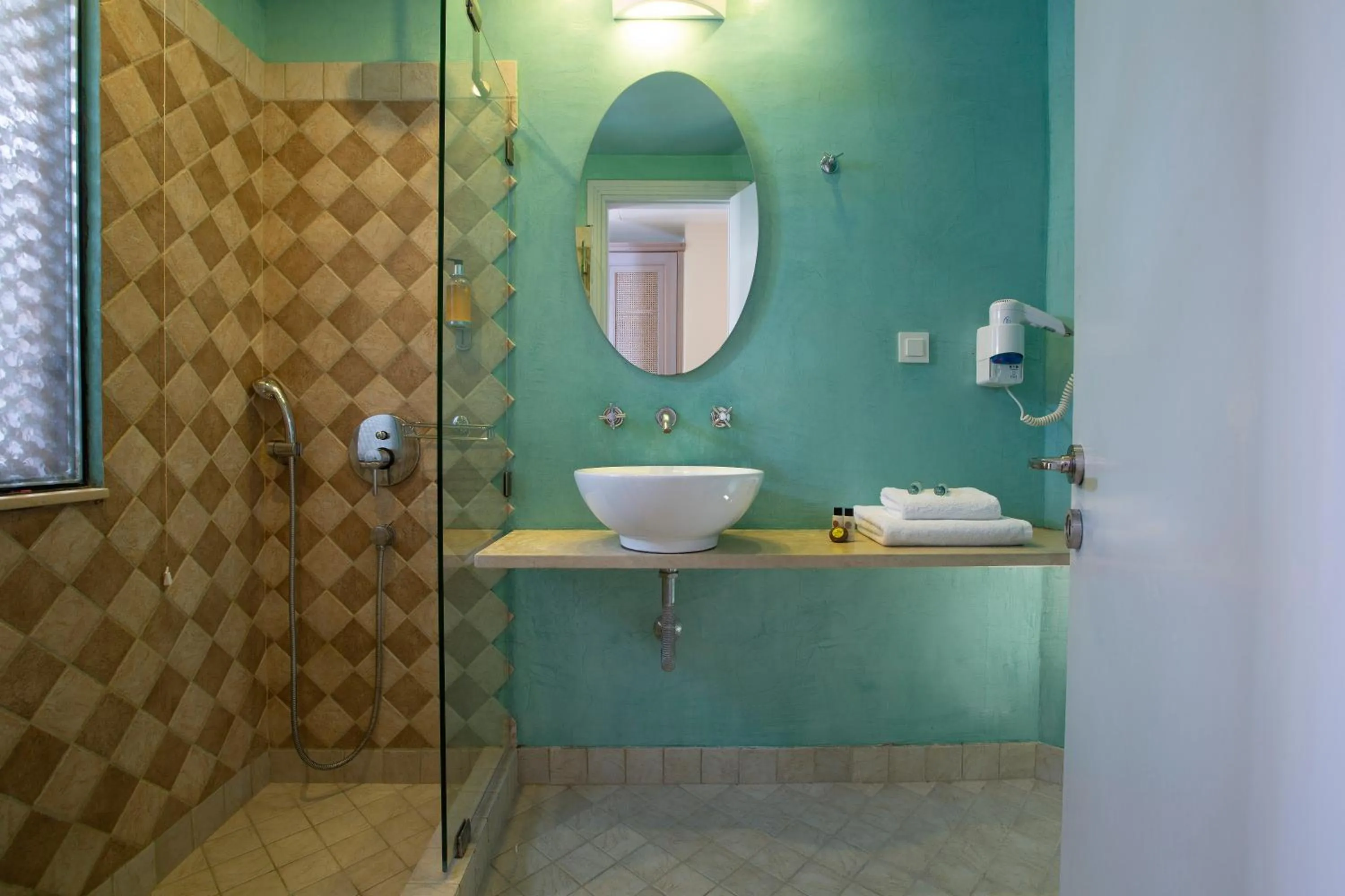 Bathroom in Red Tower Hotel