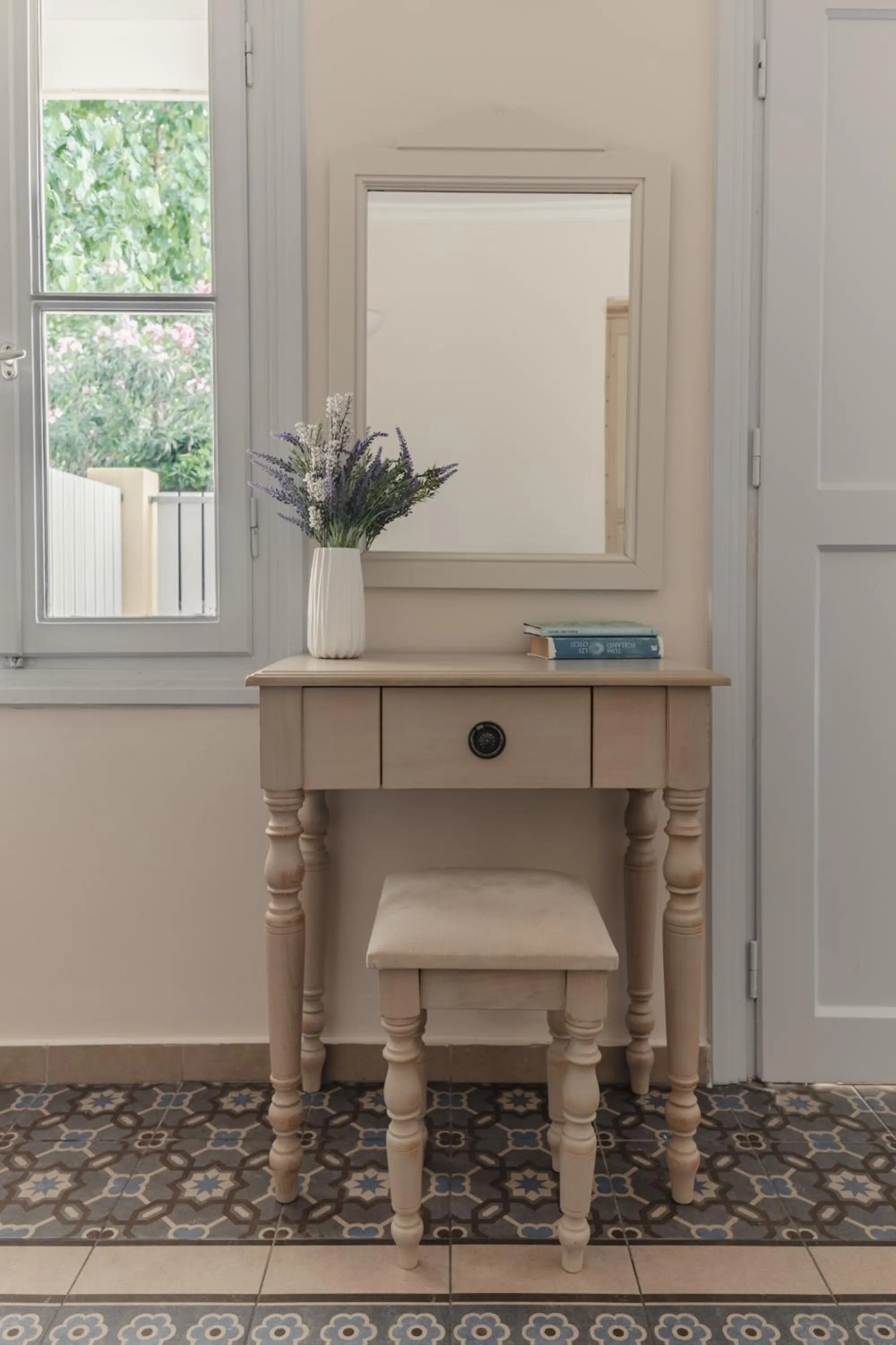 Decorative detail in Red Tower Hotel