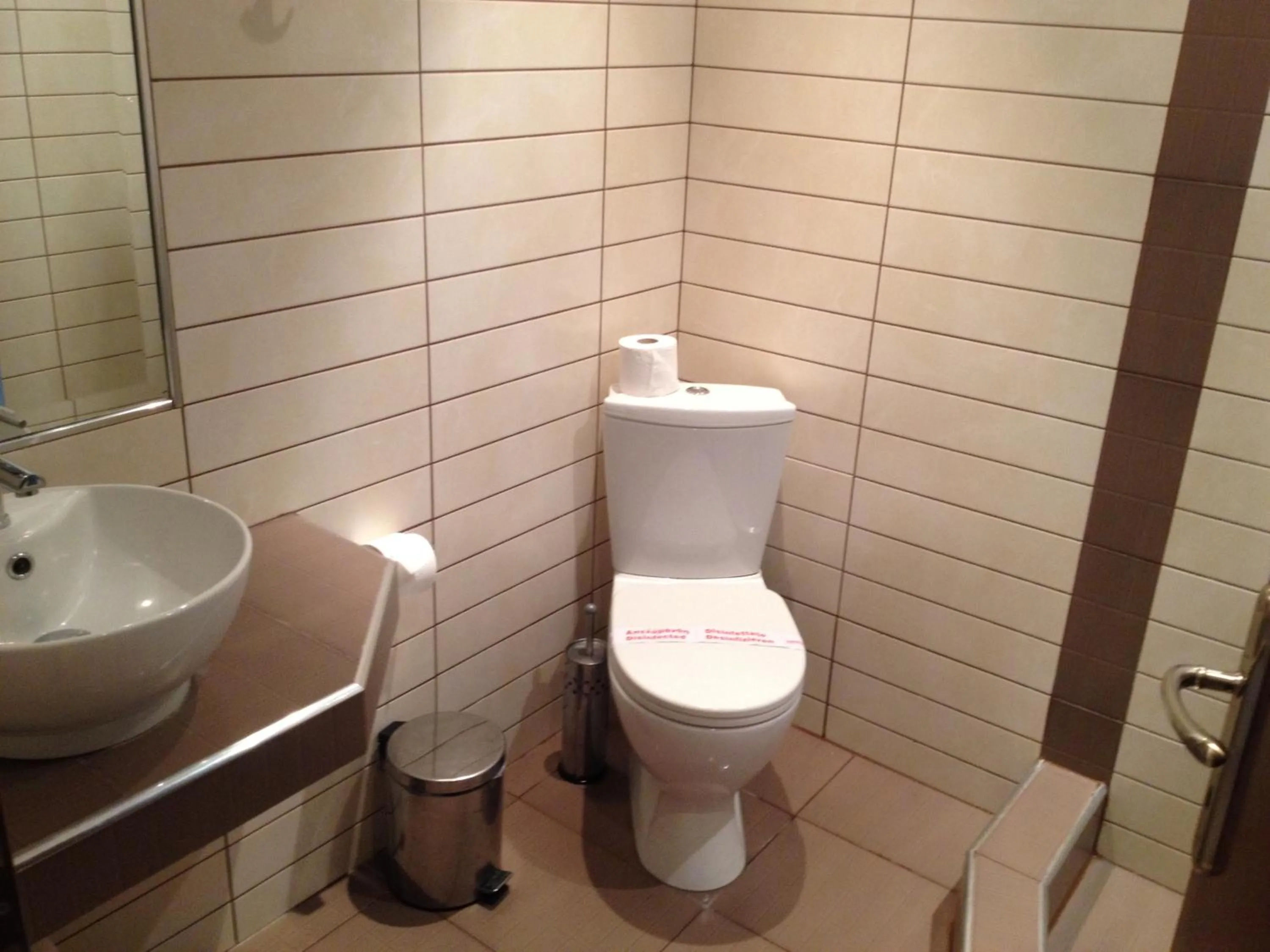 Bathroom in Avra Hotel