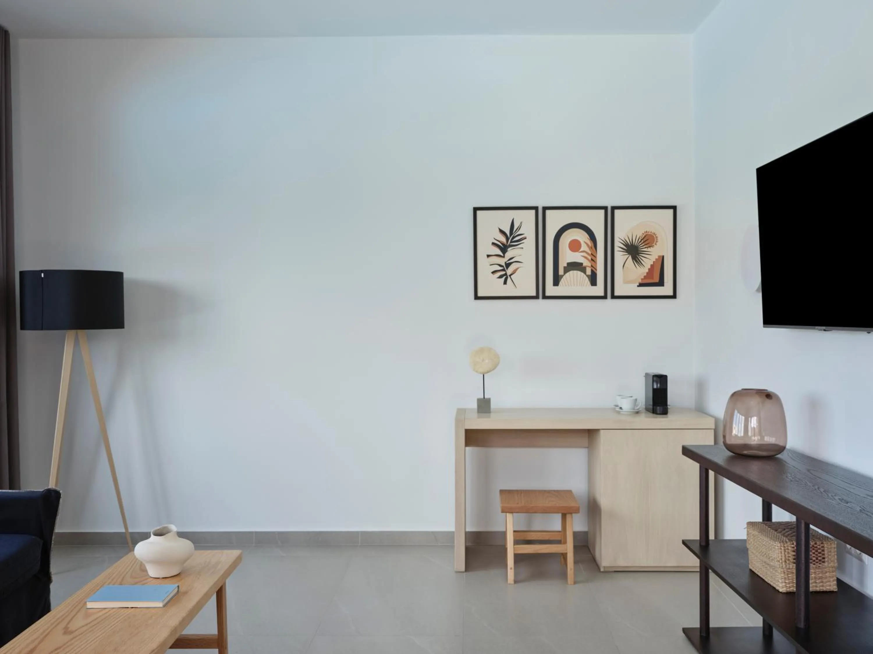 TV and multimedia in Lena Mare Boutique Hotel