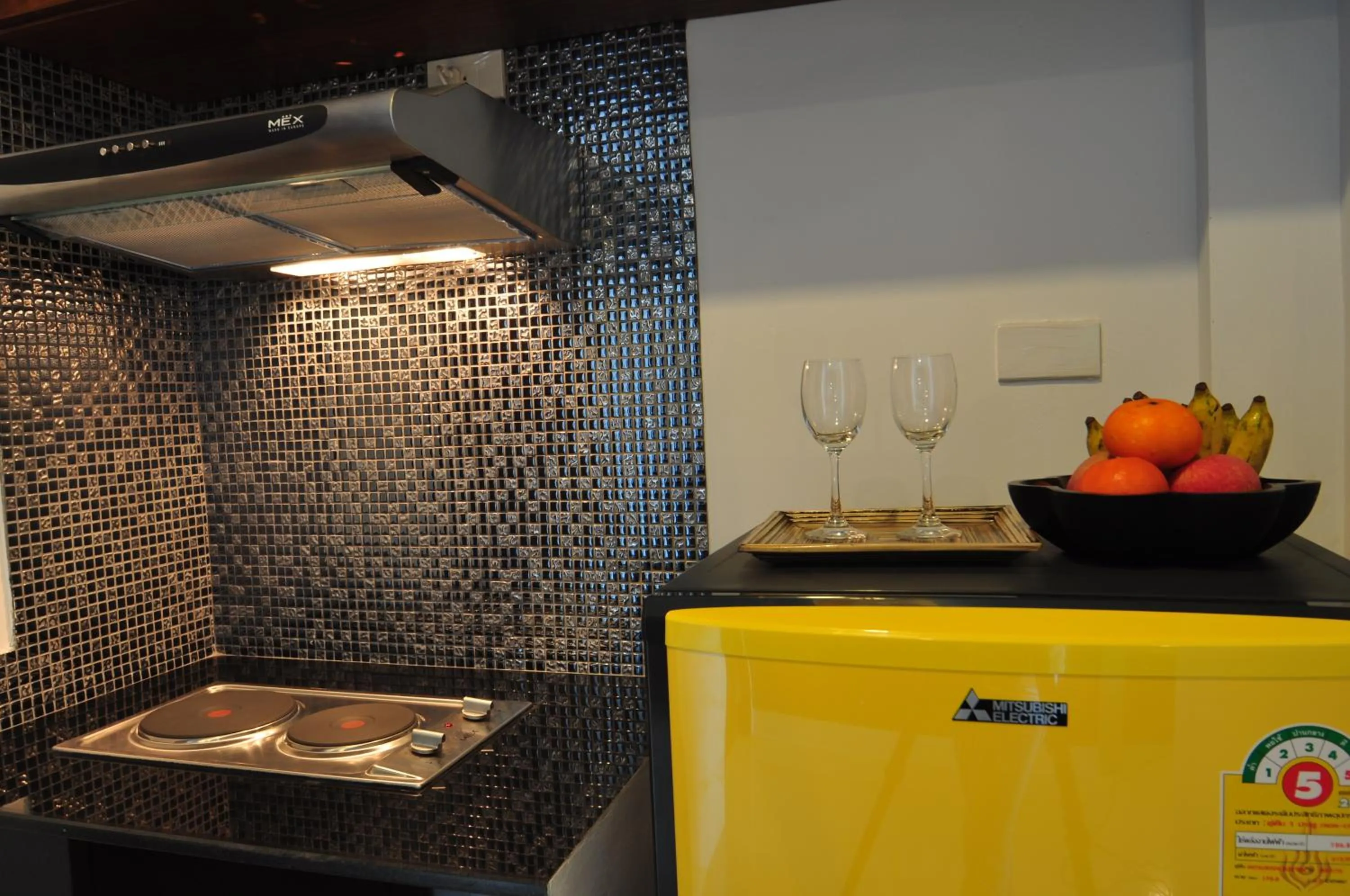 Kitchen or kitchenette in Samui Honey Tara Villa Residence