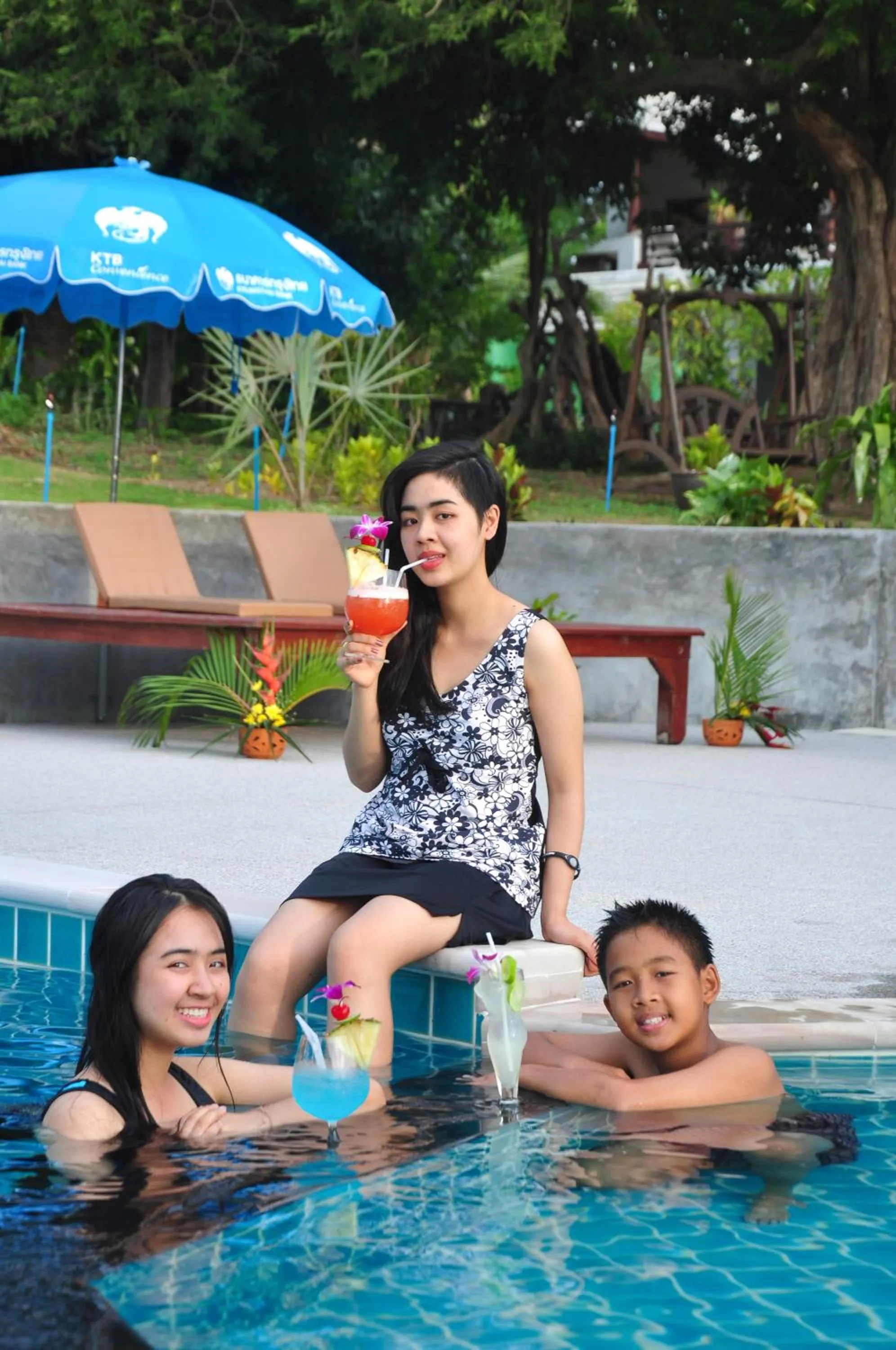Swimming pool in Samui Honey Tara Villa Residence
