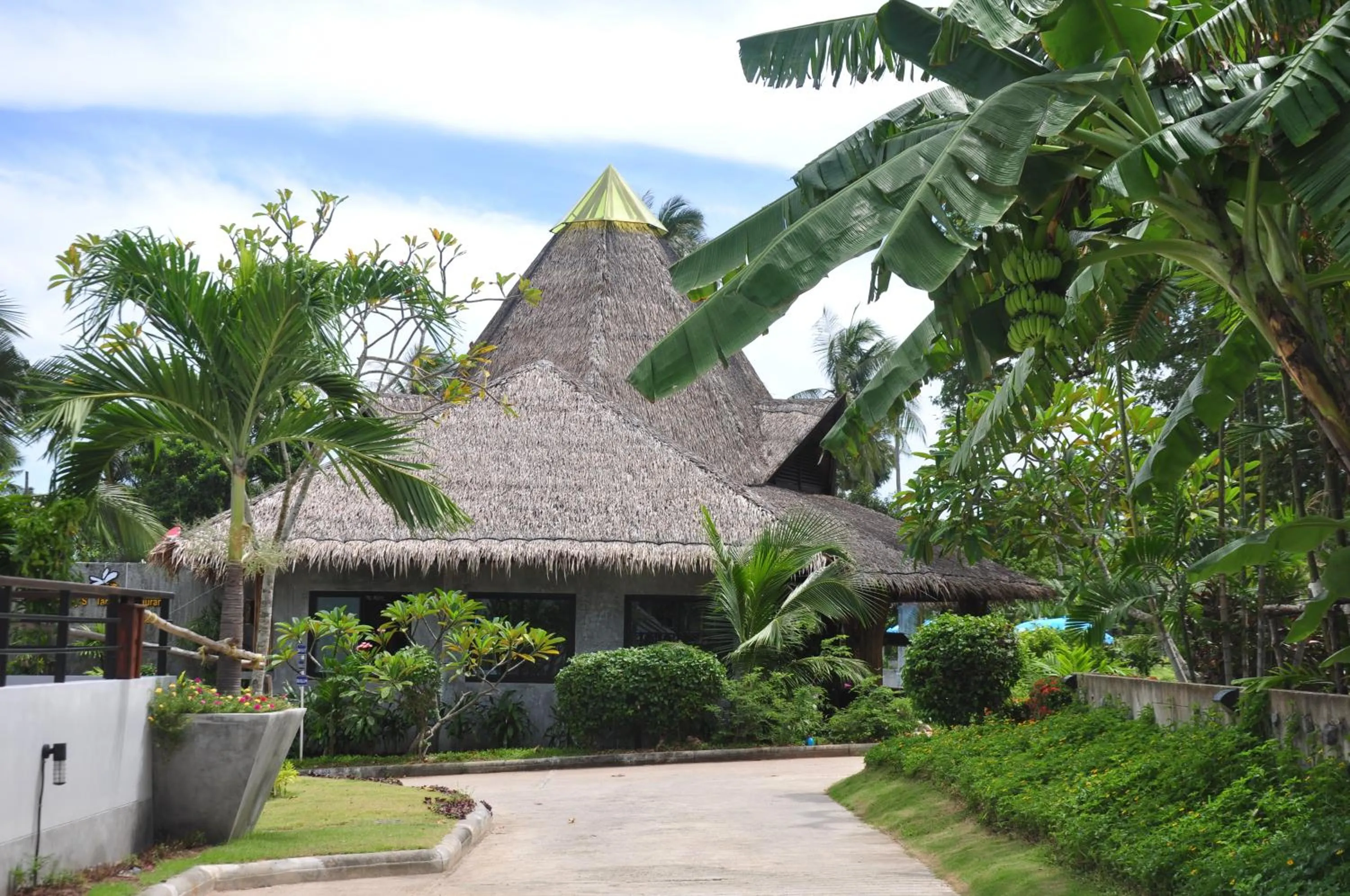 Facade/entrance in Samui Honey Tara Villa Residence