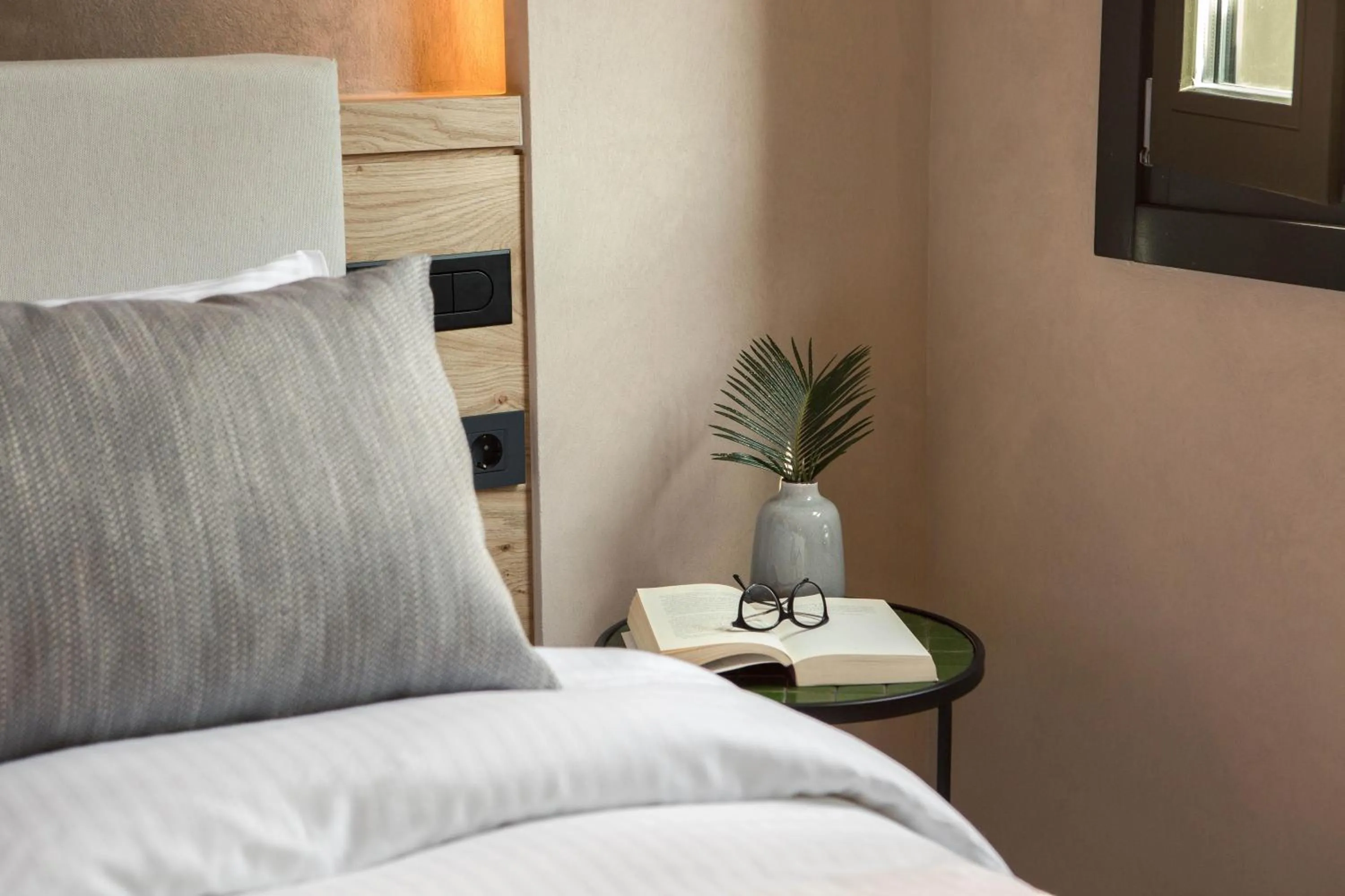 Decorative detail, Bed in J&G Suites