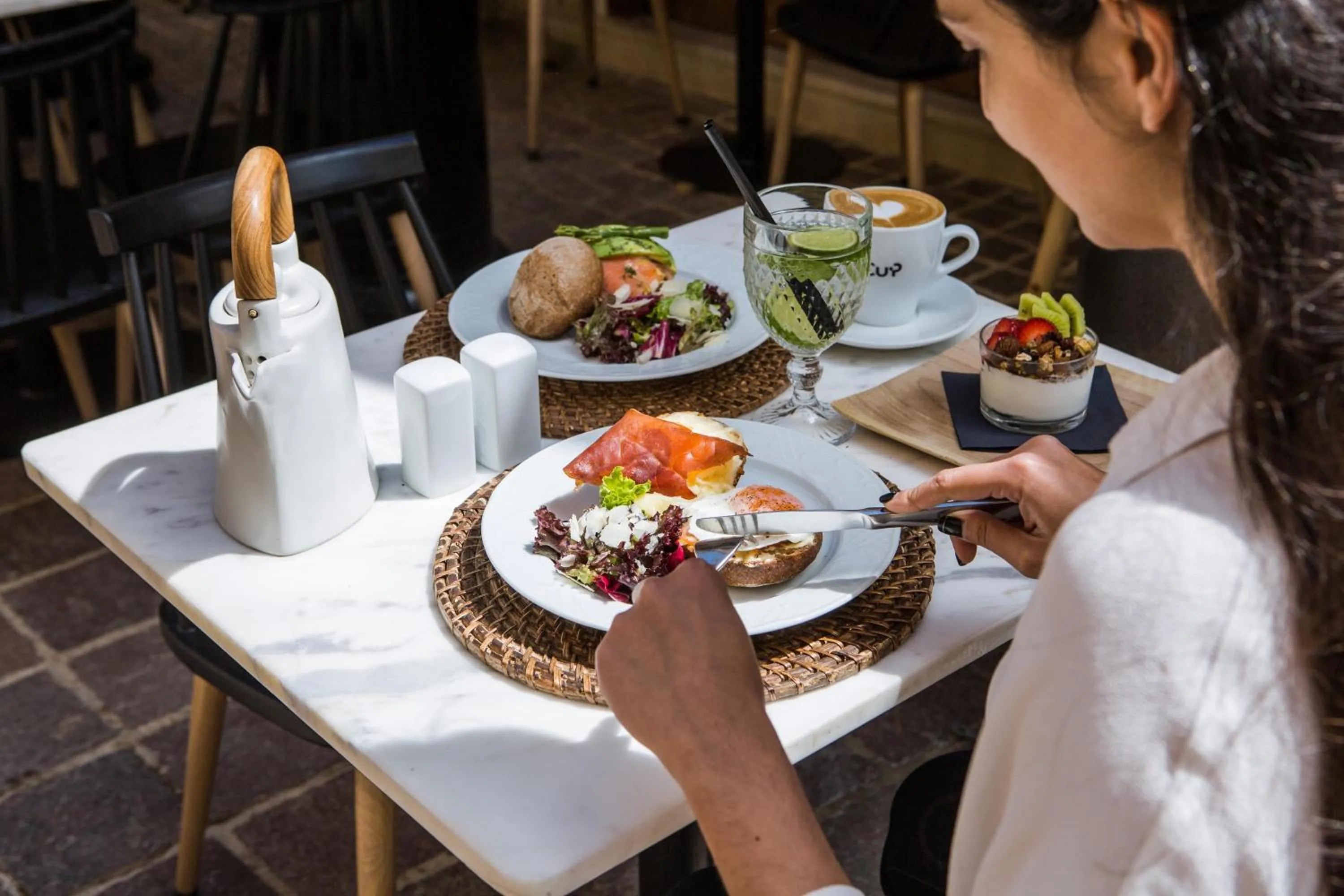 Breakfast in J&G Suites