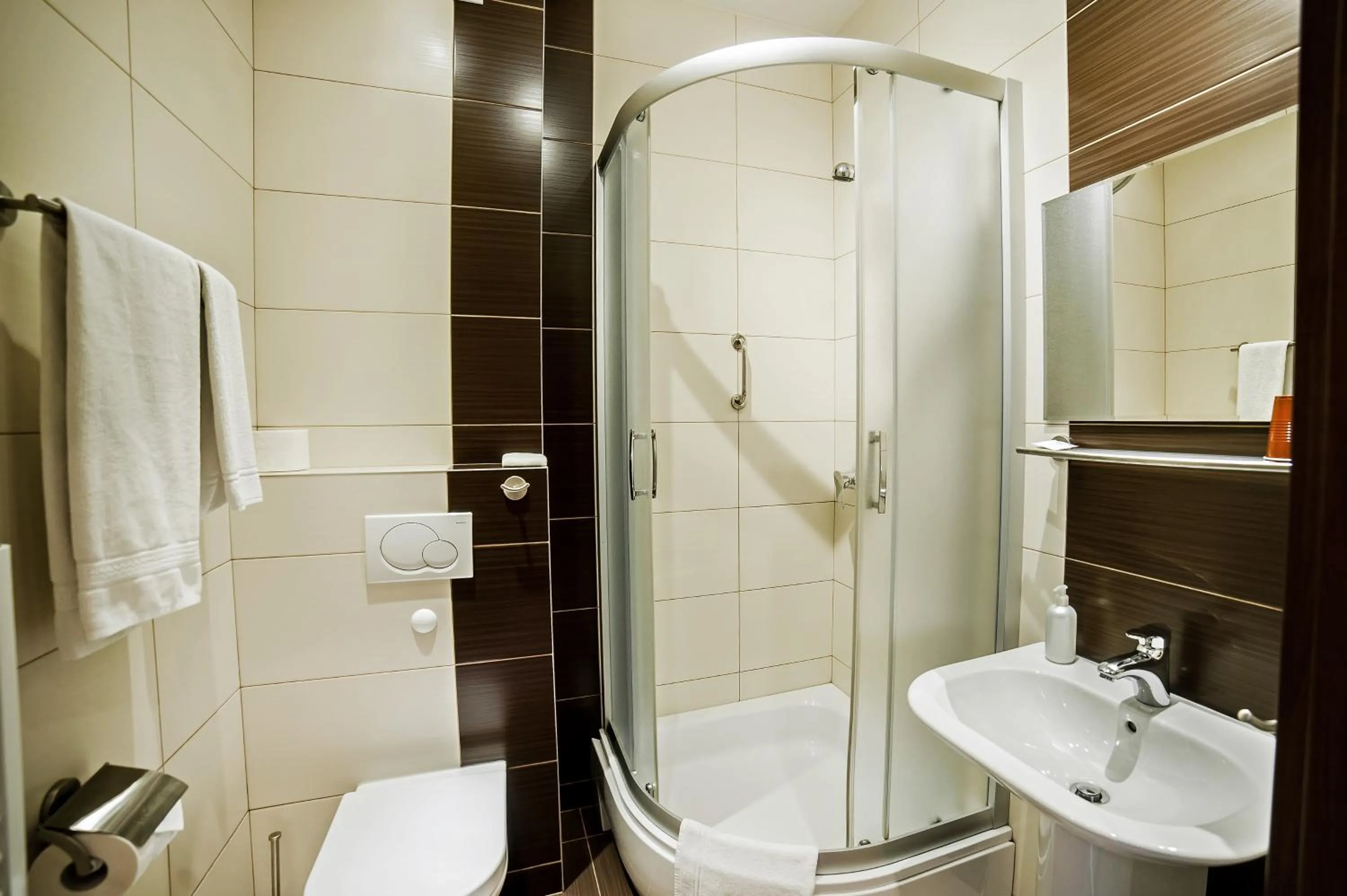 Photo of the whole room in Pelikan