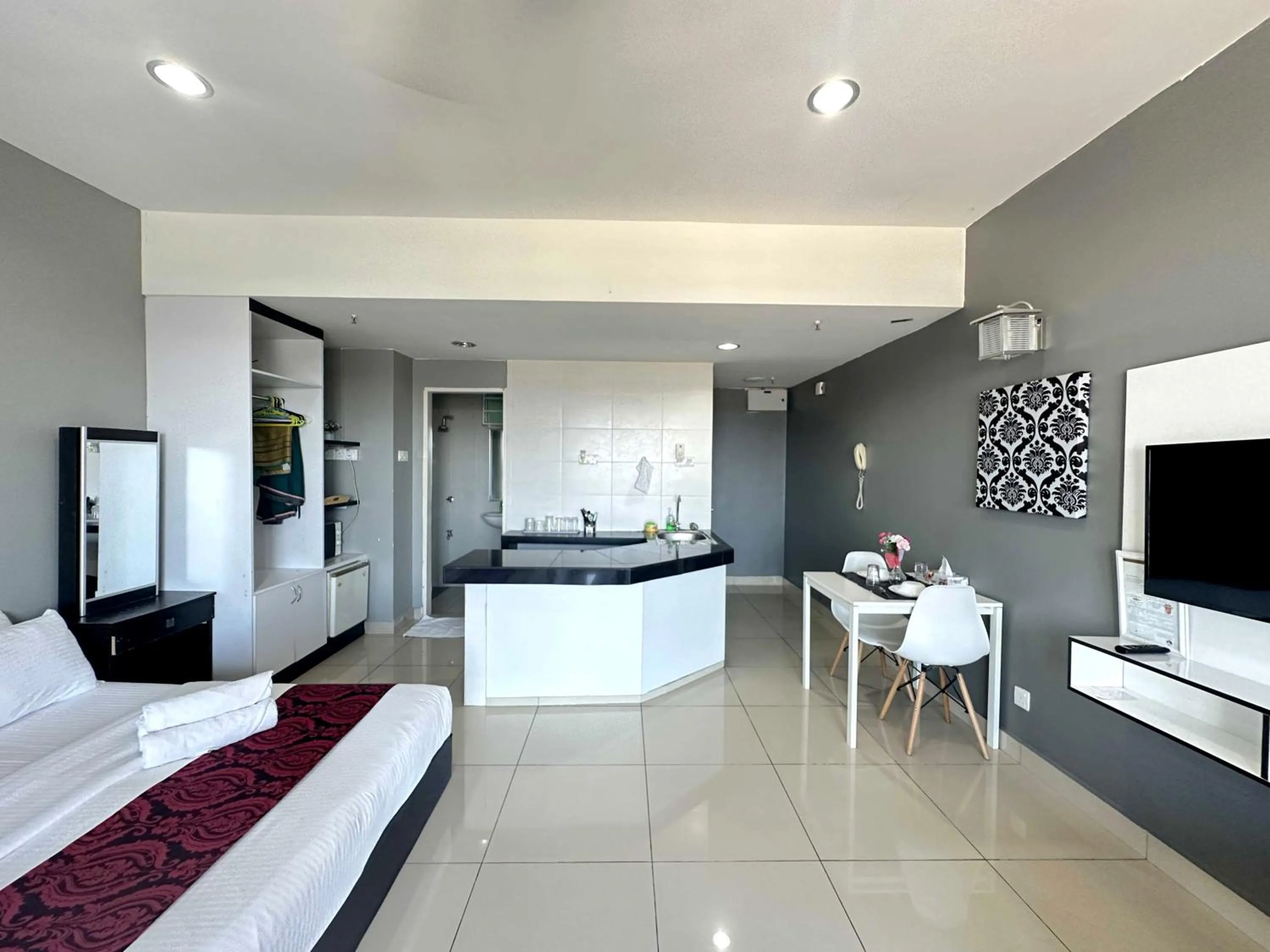 Living room, Bed in Cahaya Qaira Homestay @ D'Perdana Kota Bharu