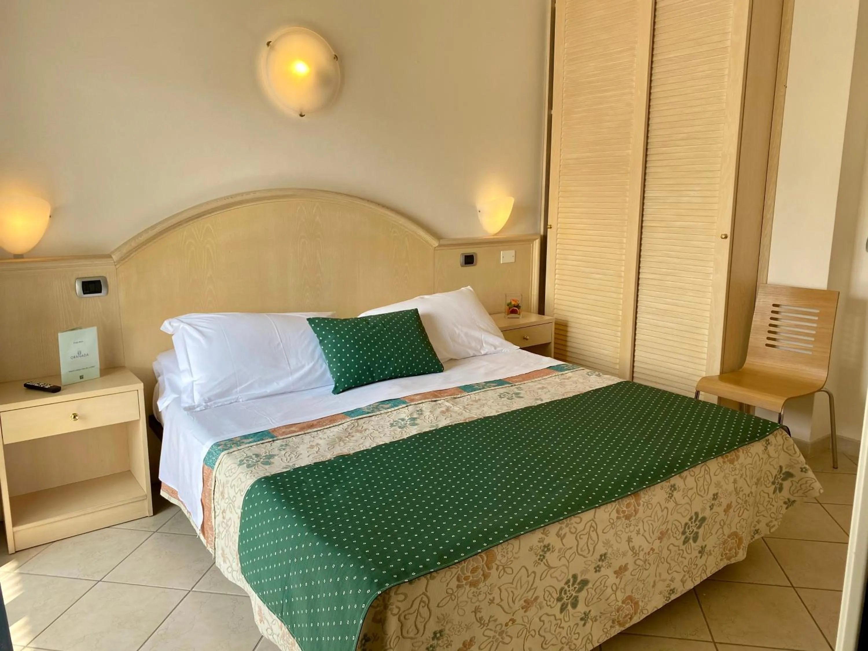 Bed in Hotel Granada